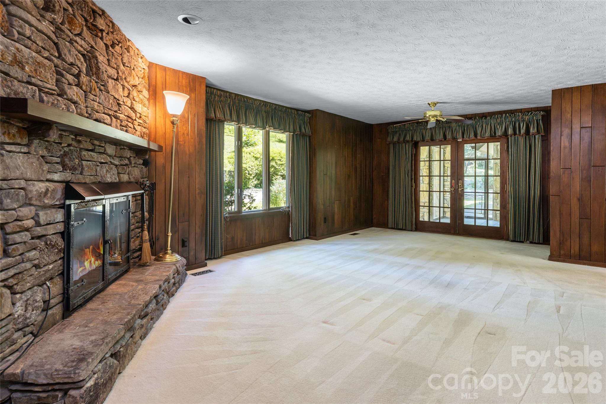 25 E Forest Road — Asheville