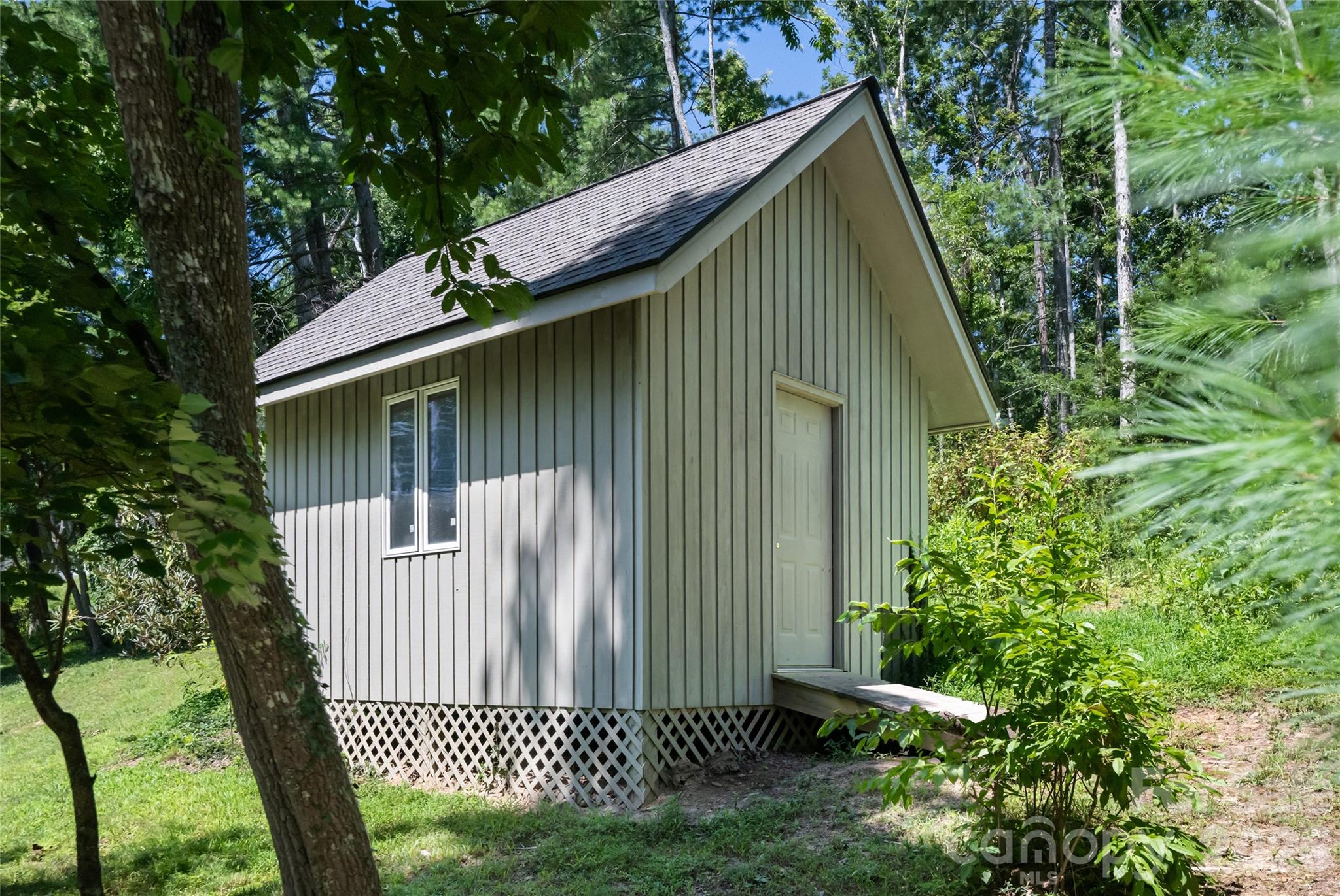 25 E Forest Road — Asheville