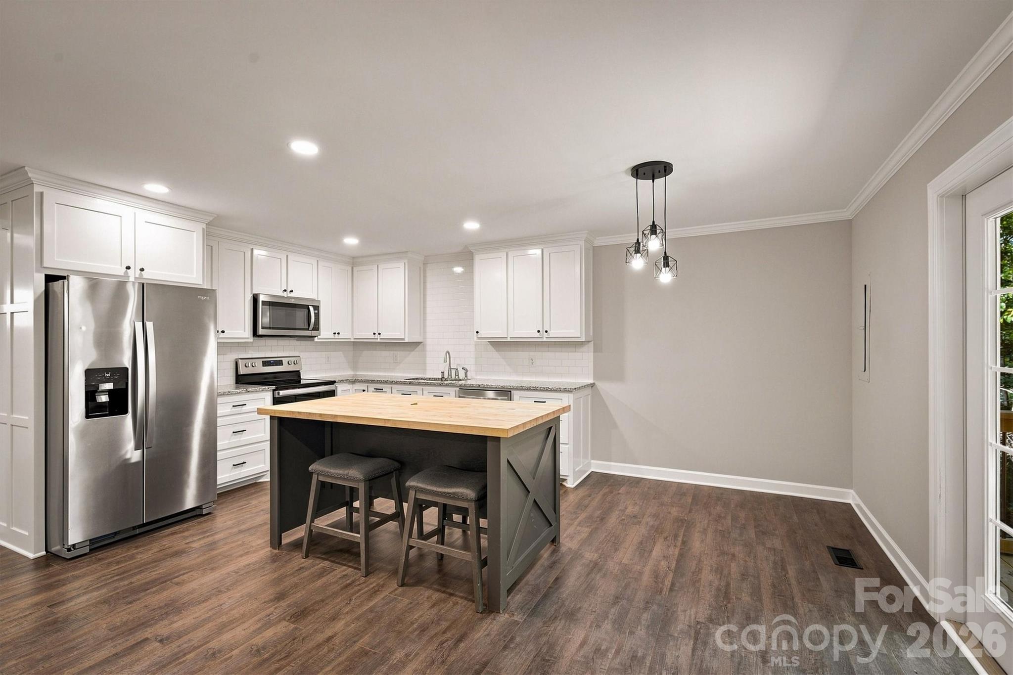 3517 Crestwood Drive — Morganton