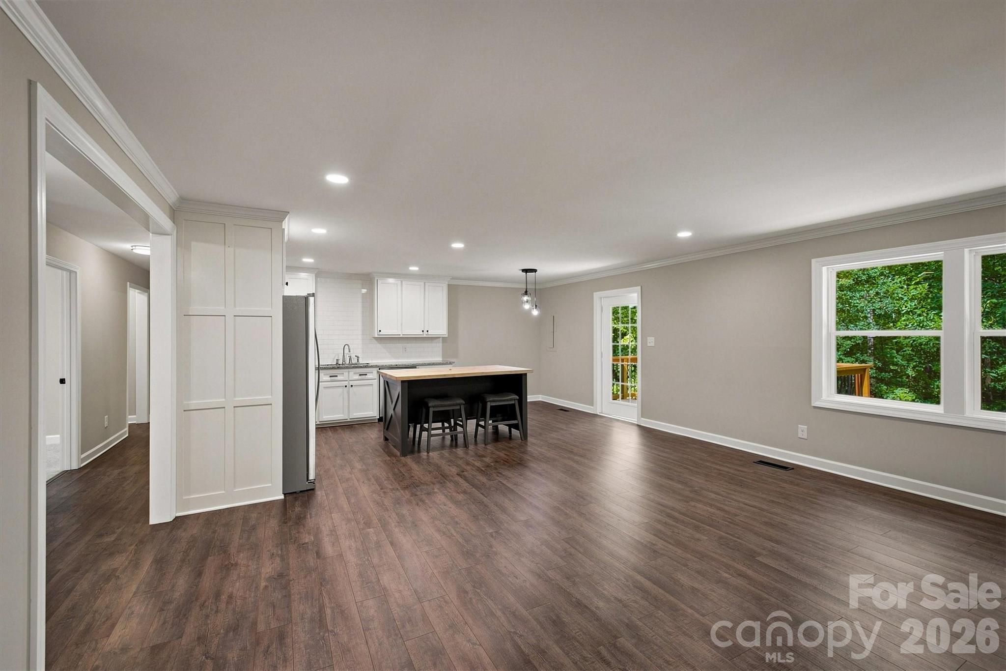 3517 Crestwood Drive — Morganton