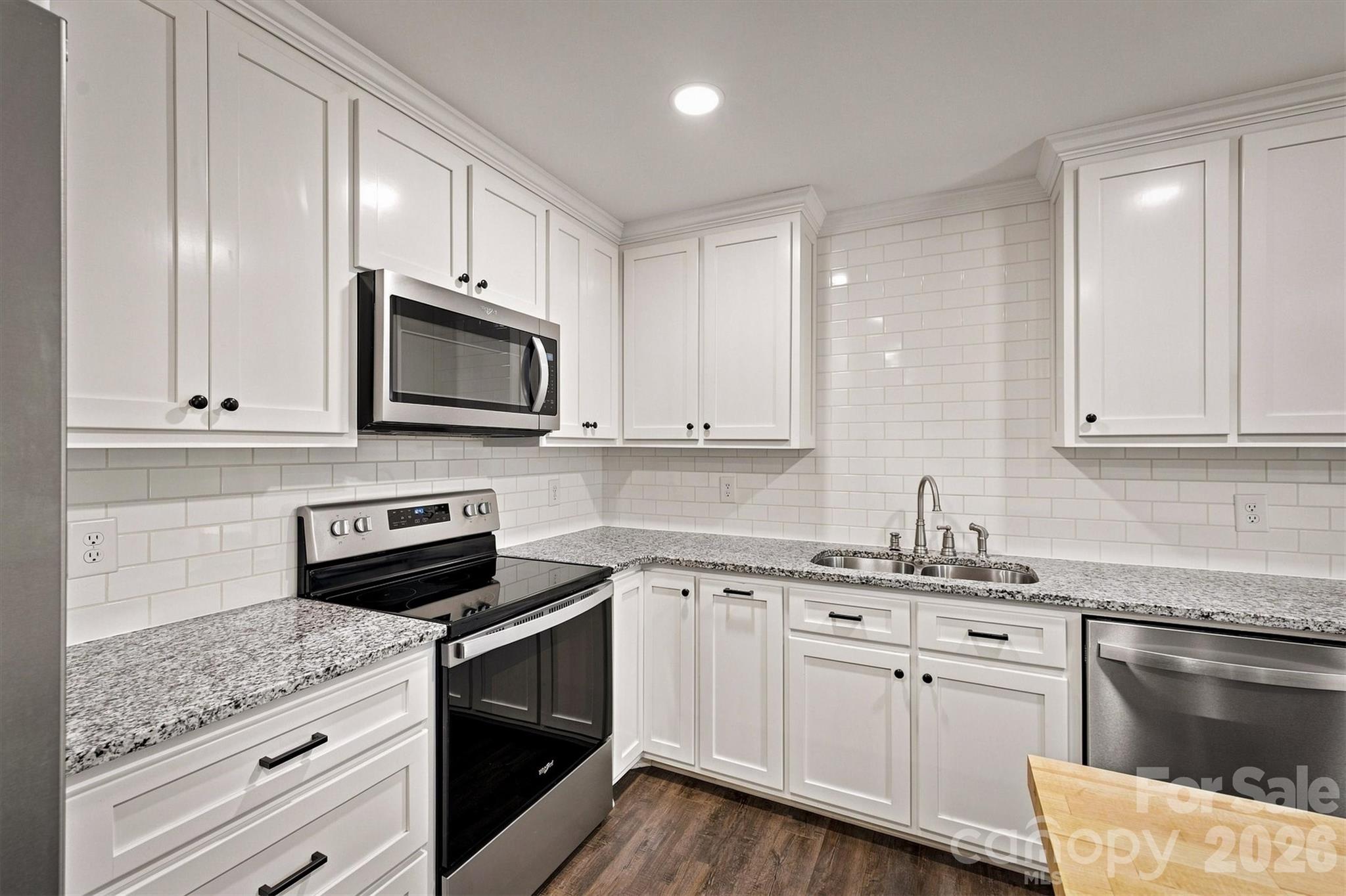 3517 Crestwood Drive — Morganton