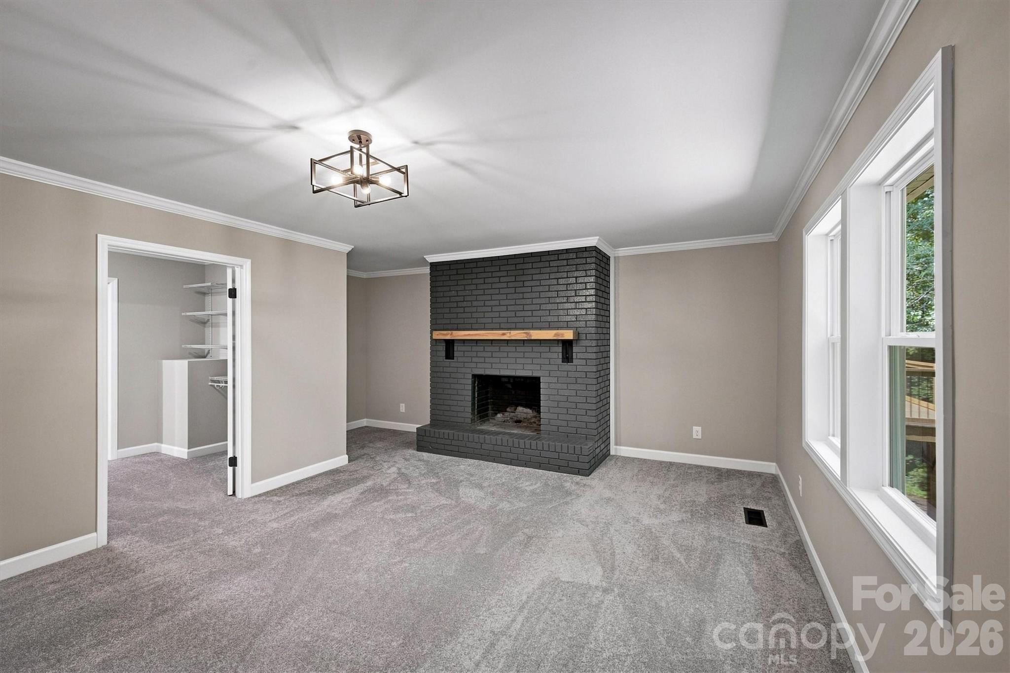 3517 Crestwood Drive — Morganton