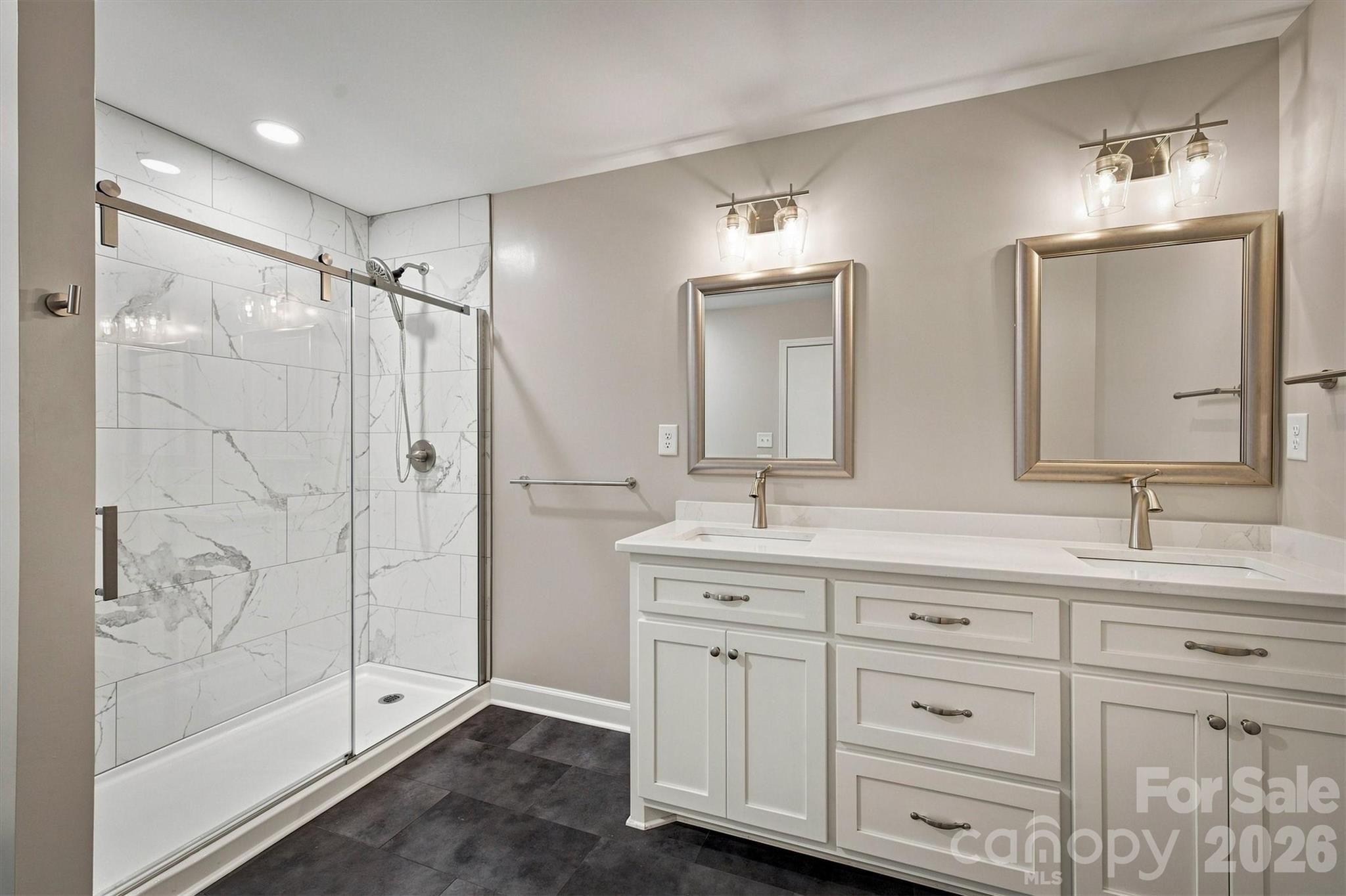 3517 Crestwood Drive — Morganton