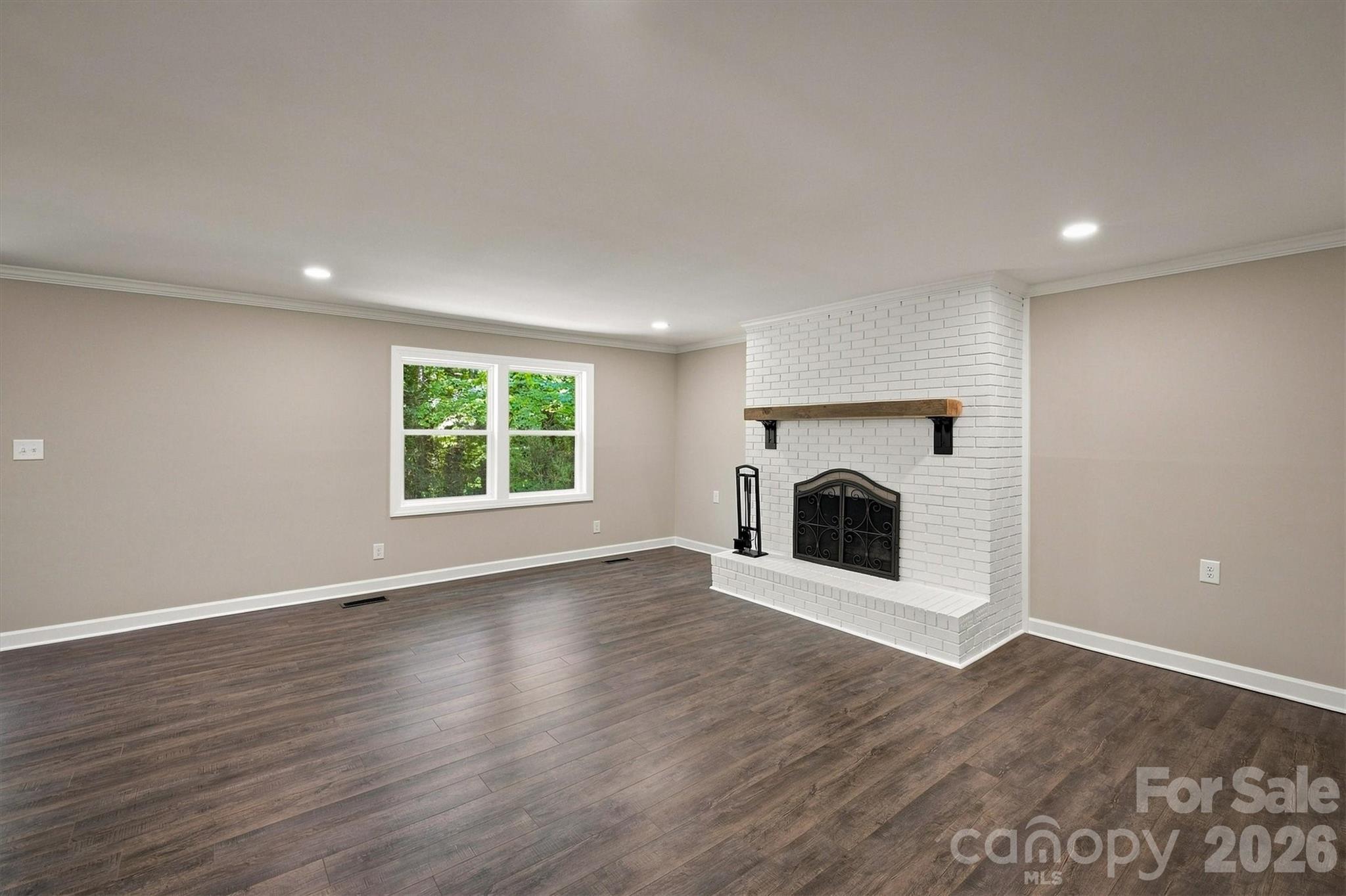 3517 Crestwood Drive — Morganton