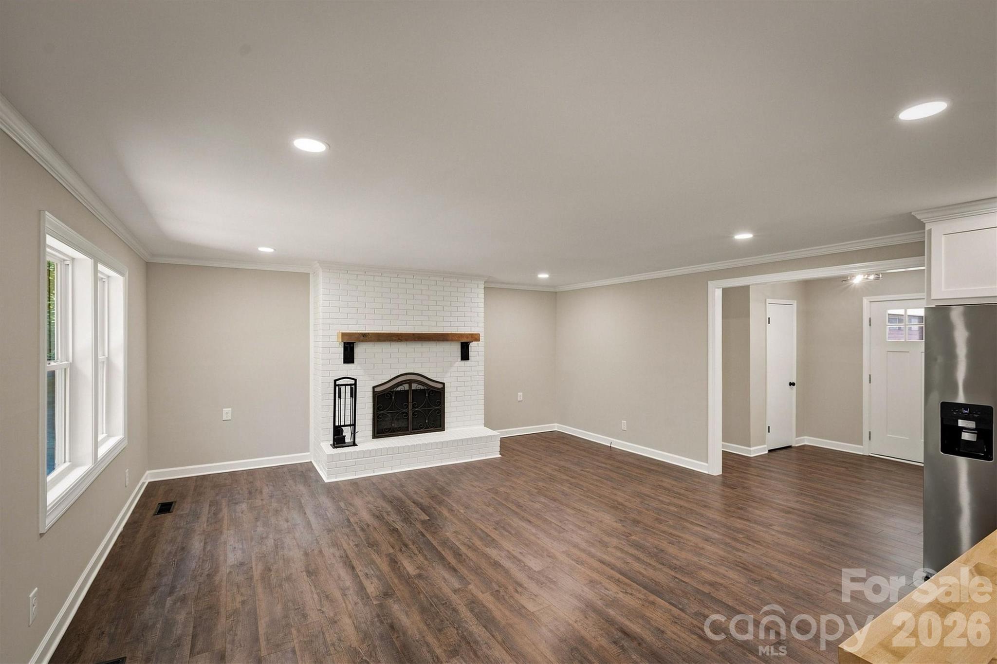 3517 Crestwood Drive — Morganton