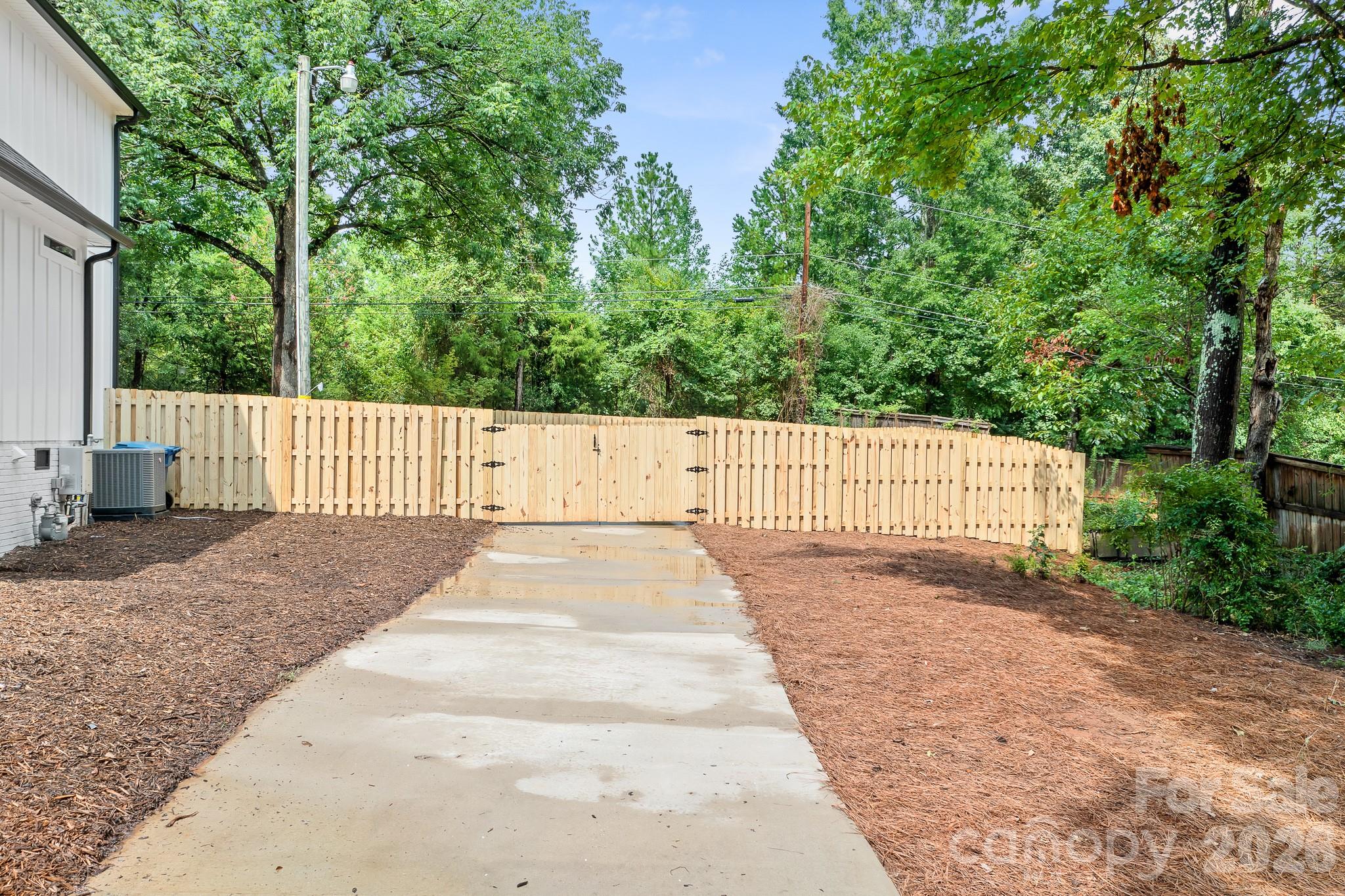 13121 Graymist Drive — Charlotte