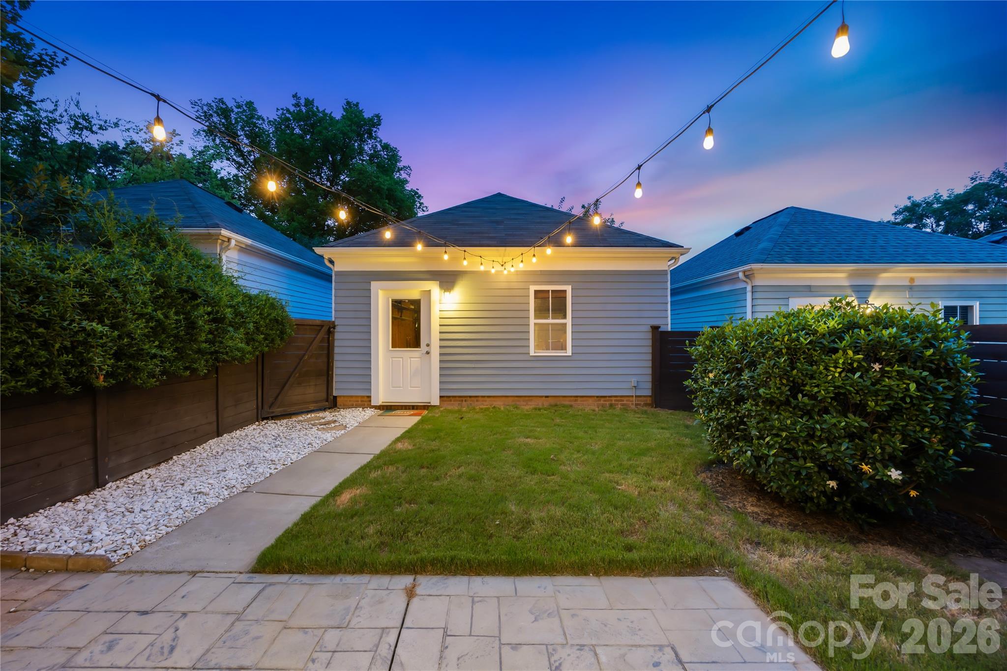 711 E 8th Street — Charlotte