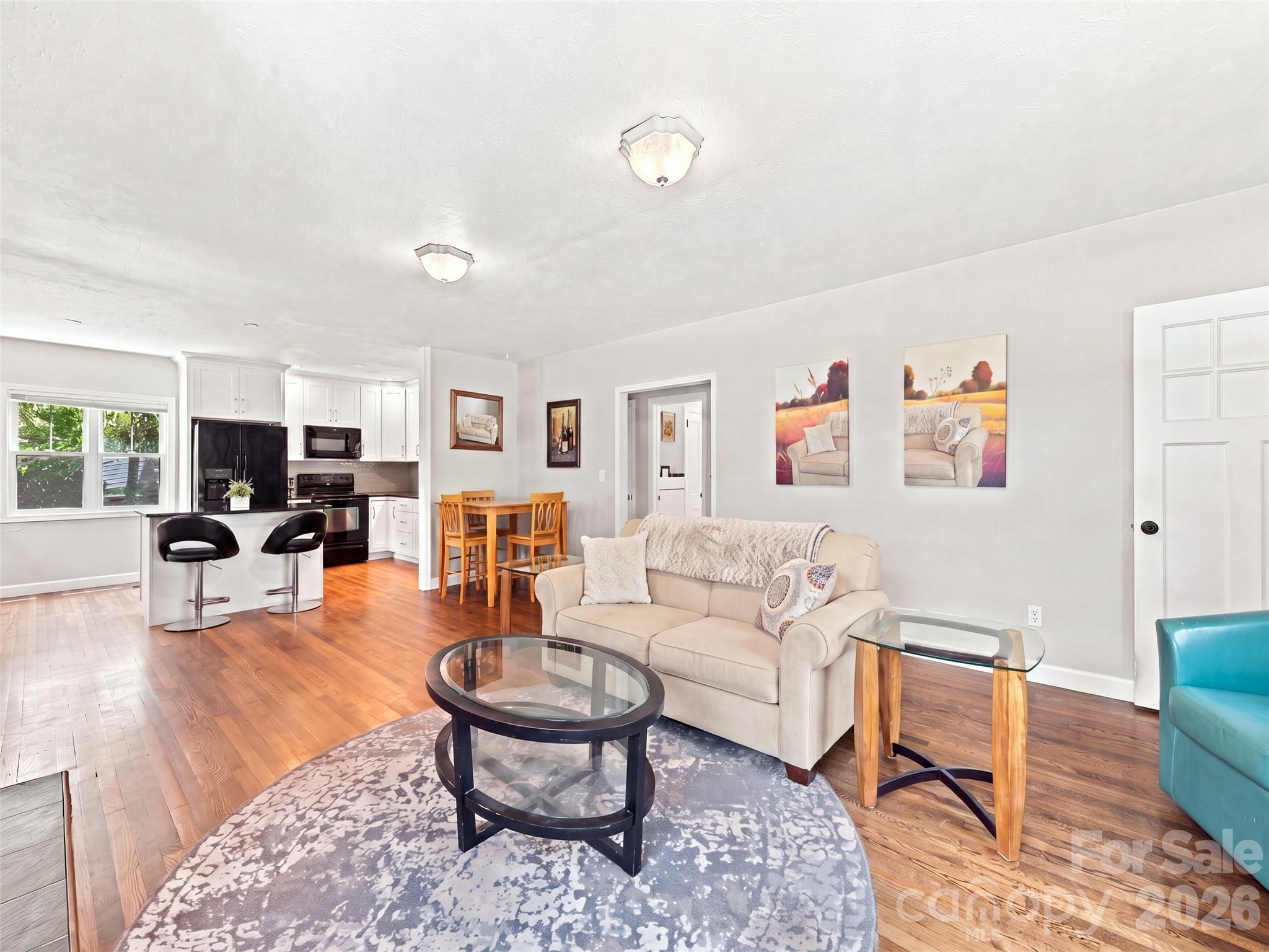 1909 Arlington Place — Hendersonville