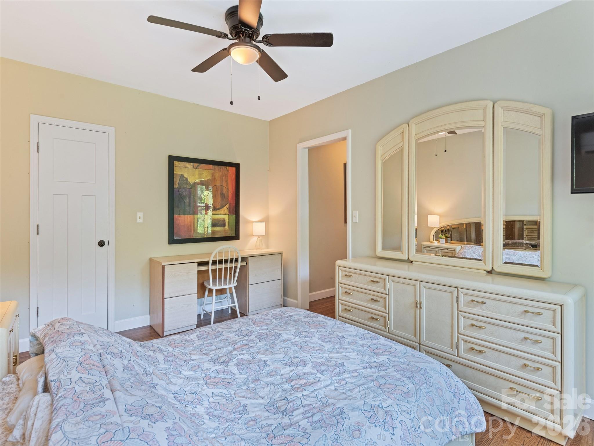1909 Arlington Place — Hendersonville