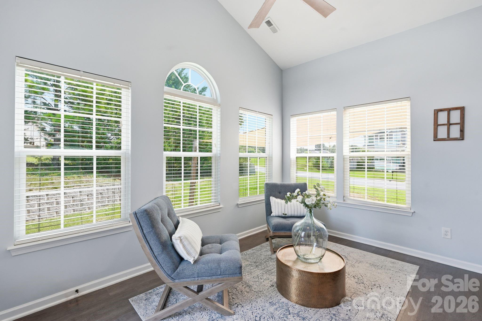 4851 Summerside Drive — Clover