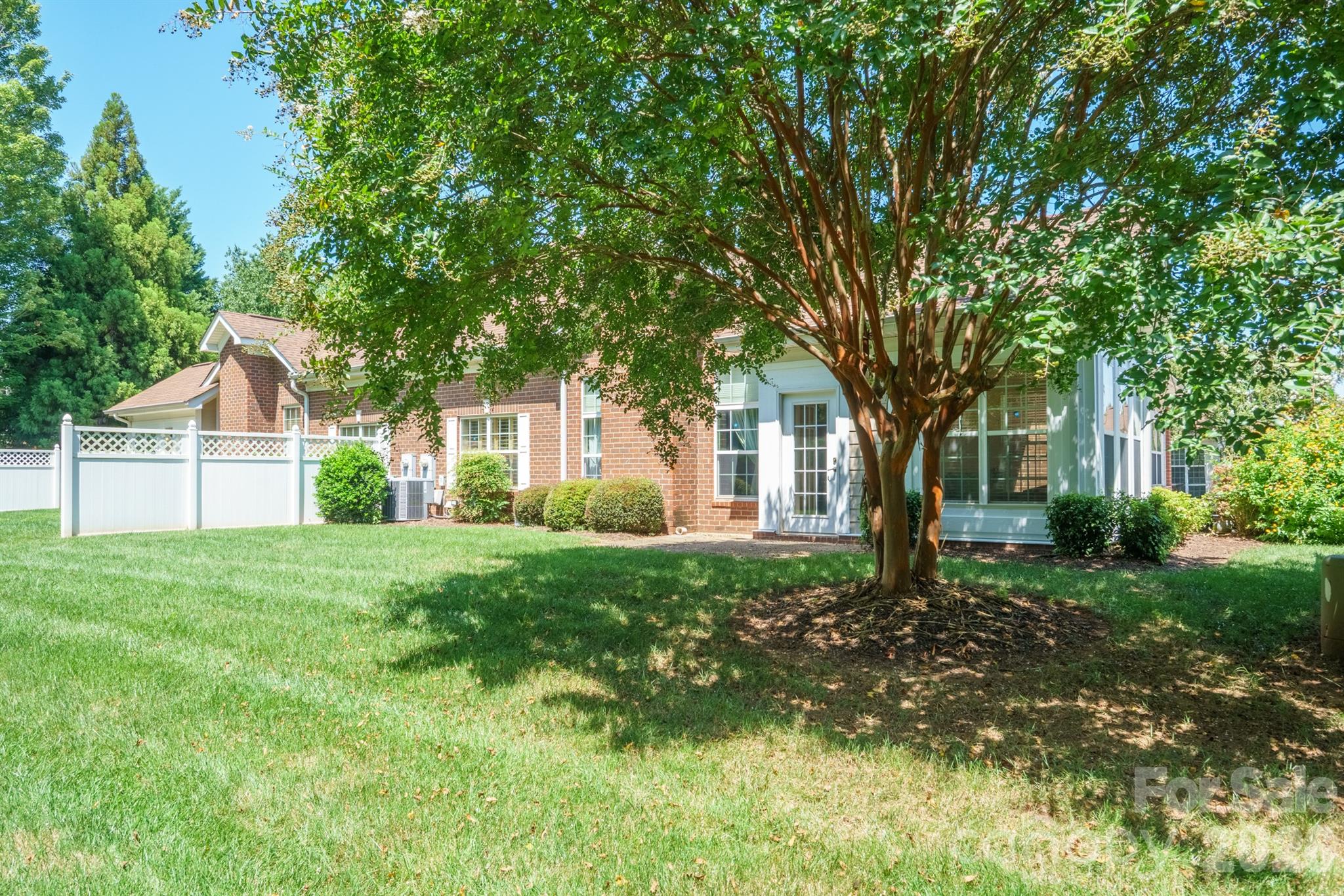 3221 Abbey Walk Lane — Matthews