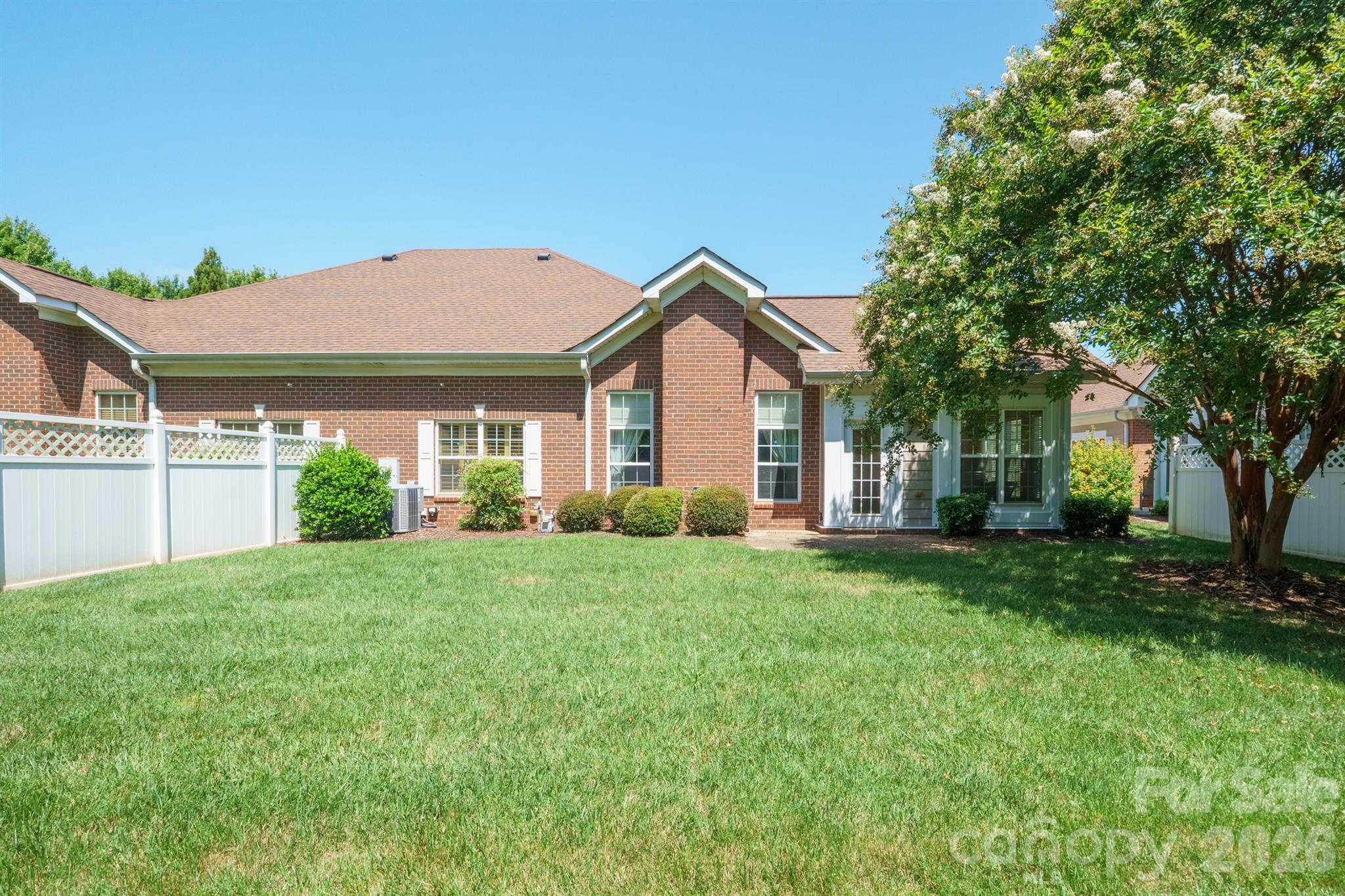 3221 Abbey Walk Lane — Matthews