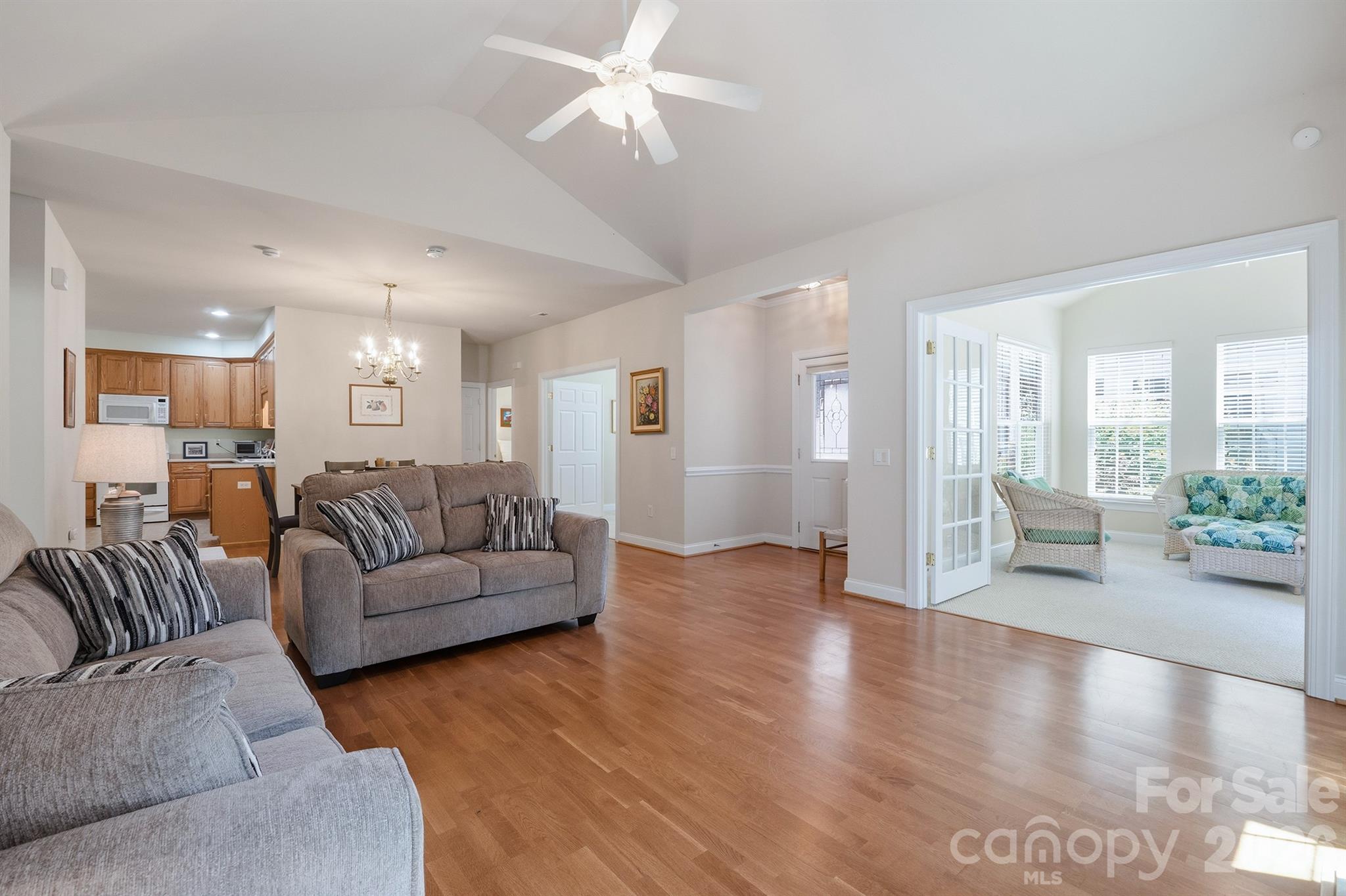 3221 Abbey Walk Lane — Matthews