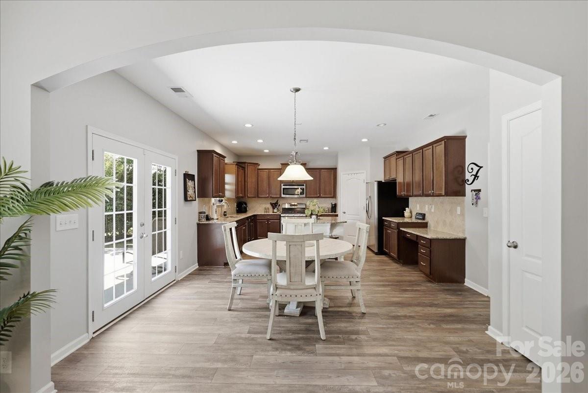 3829 Franklin Meadows Drive — Matthews