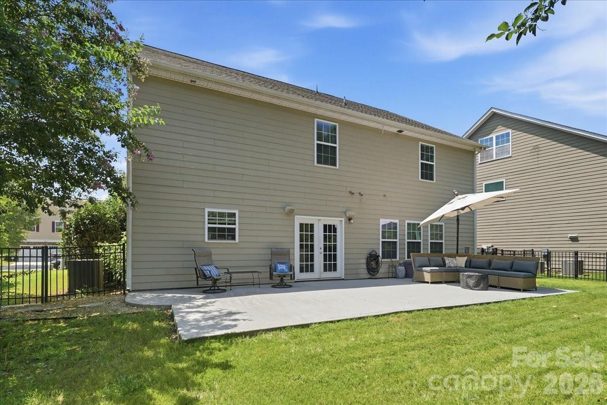 3829 Franklin Meadows Drive — Matthews