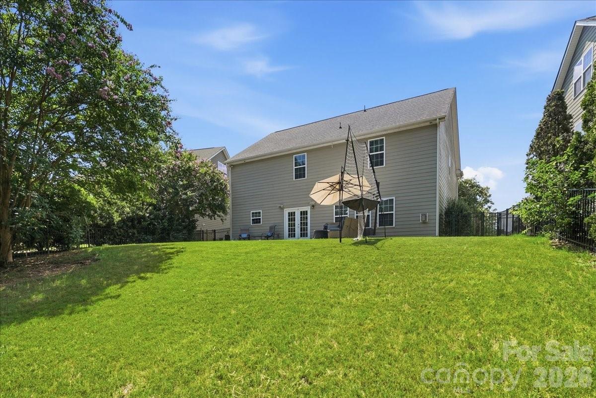 3829 Franklin Meadows Drive — Matthews