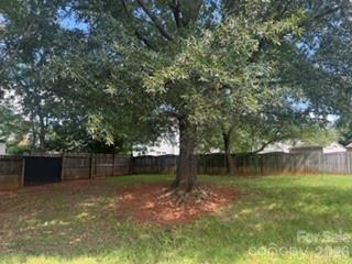 8417 Pinstripe Lane — Charlotte