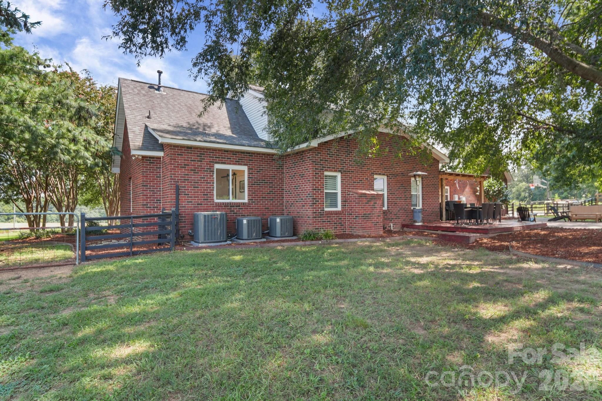 2915 Mills Harris Road — Marshville