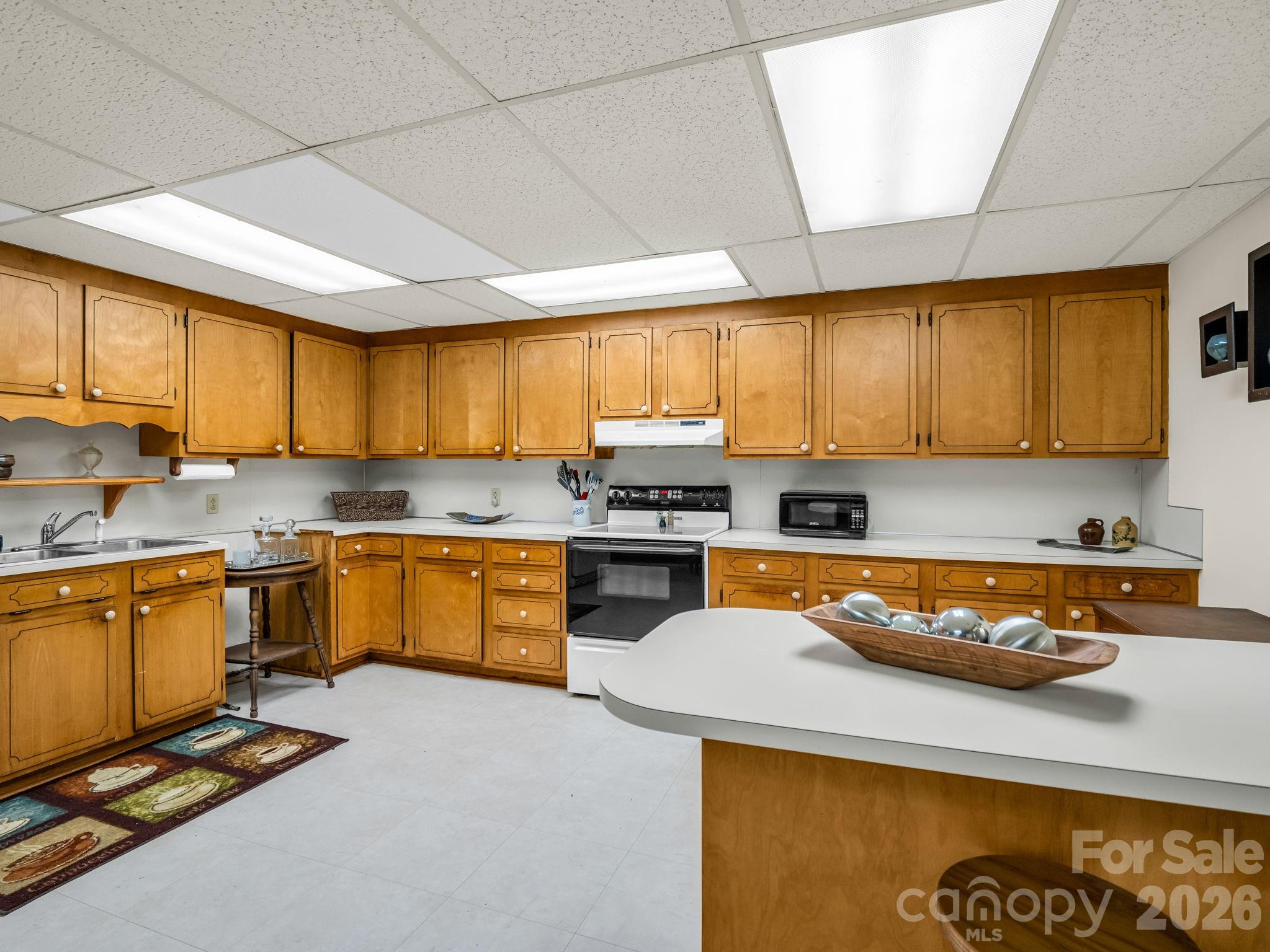 2829 W Stage Coach Trail — Shelby
