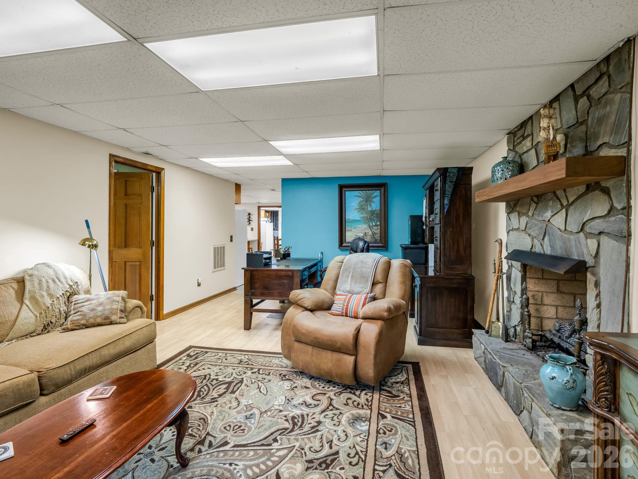 2829 W Stage Coach Trail — Shelby
