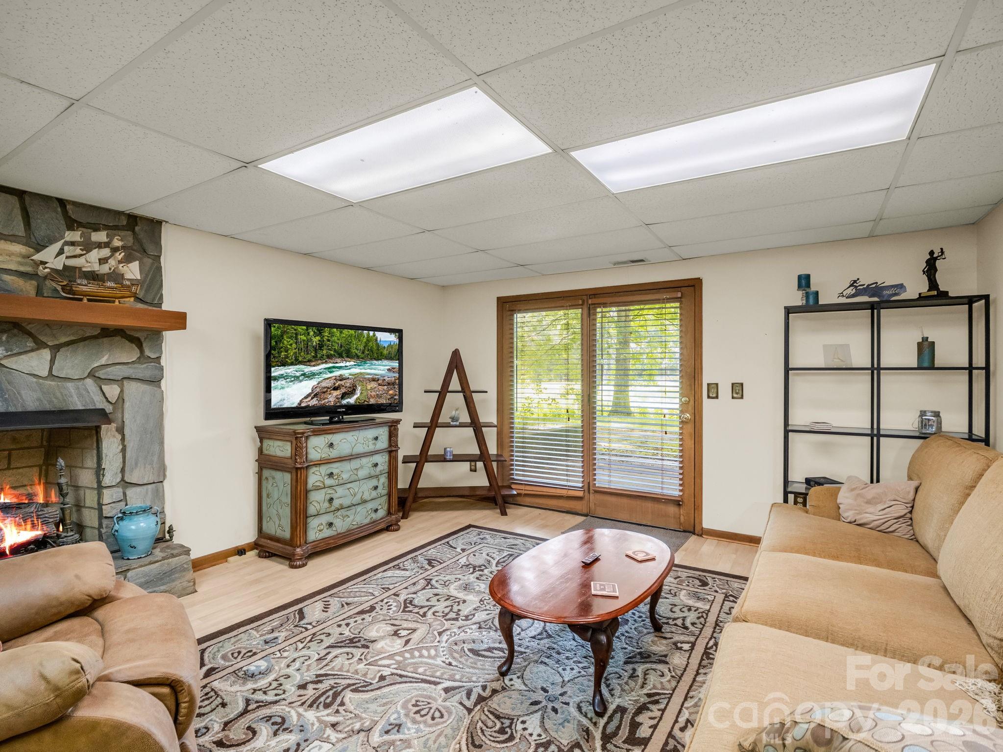 2829 W Stage Coach Trail — Shelby