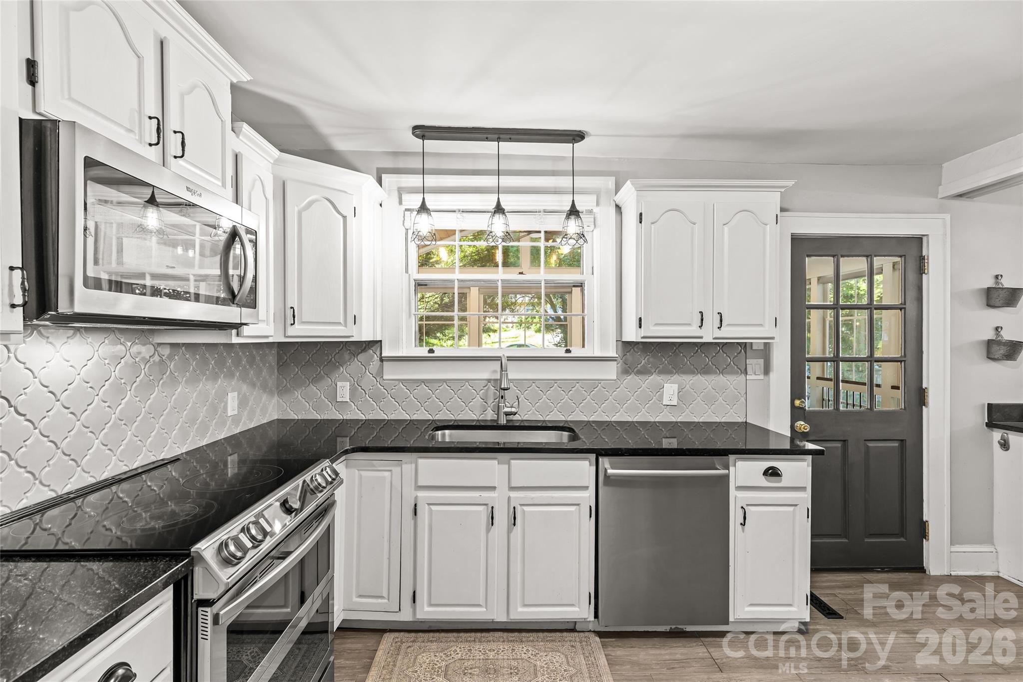 512 Bascom Street — Charlotte