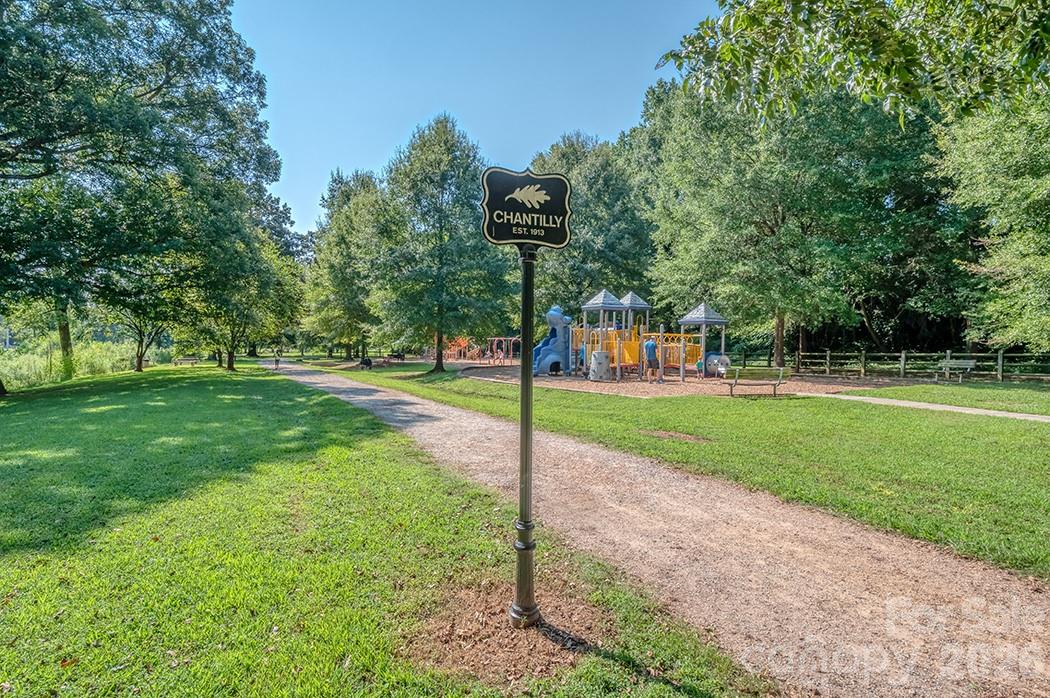 512 Bascom Street — Charlotte