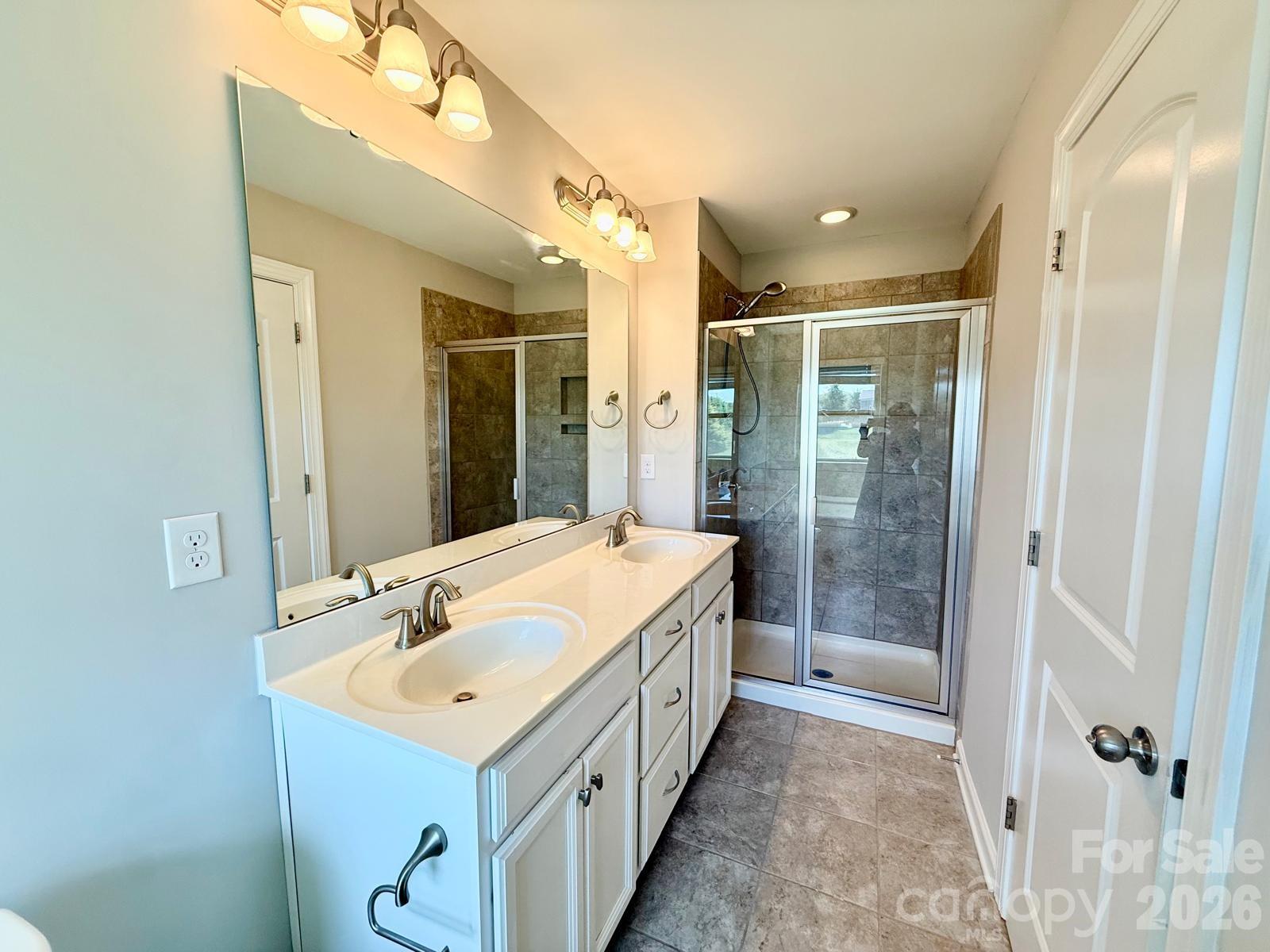 5658 Stonewells Drive — Charlotte