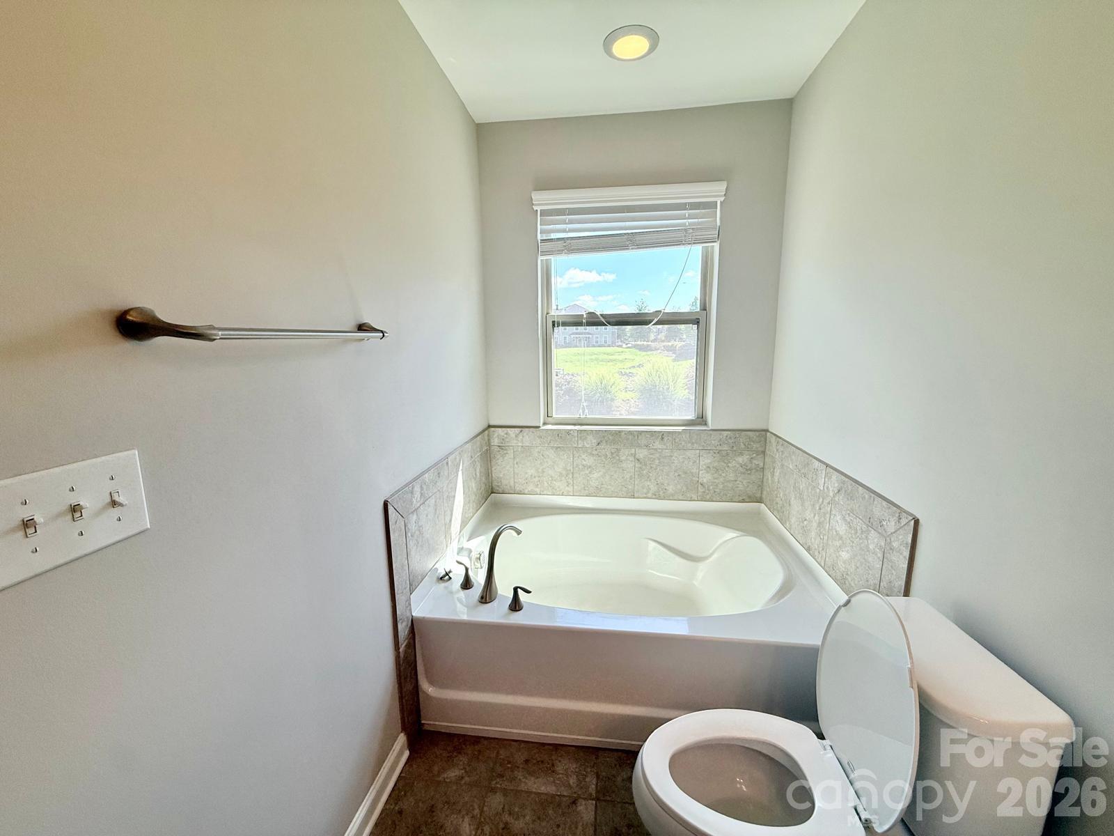 5658 Stonewells Drive — Charlotte