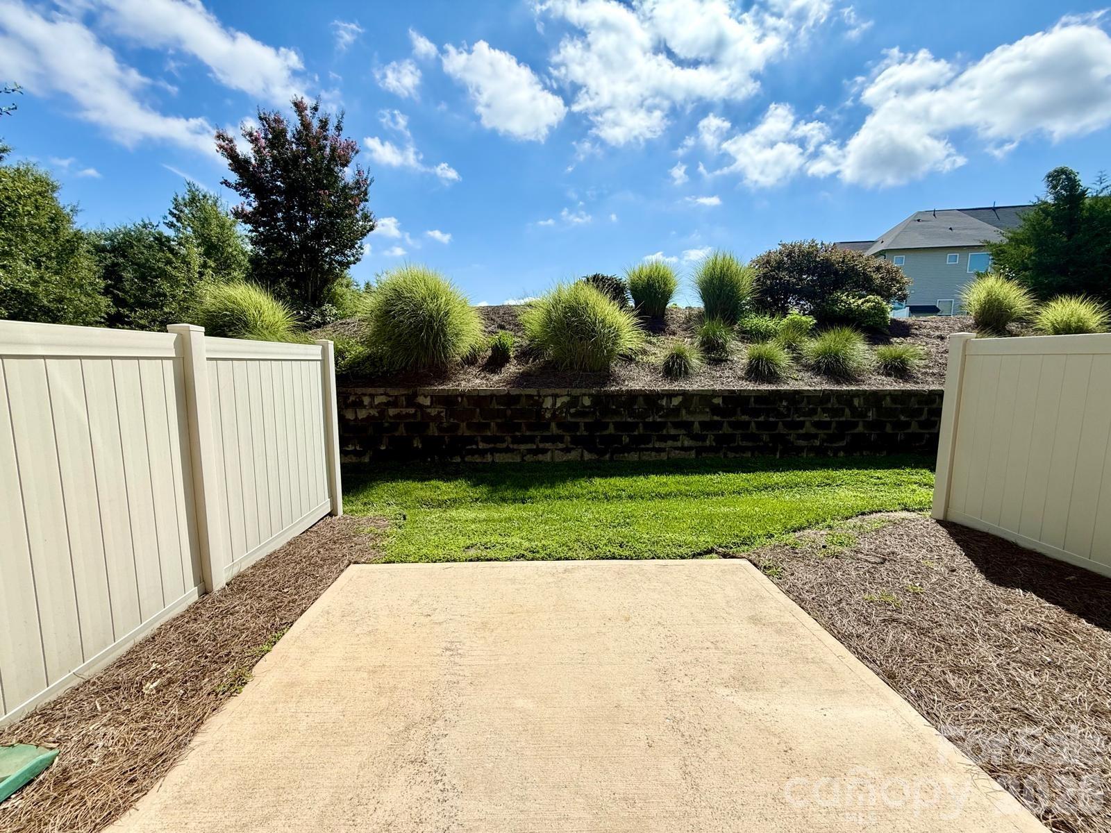 5658 Stonewells Drive — Charlotte