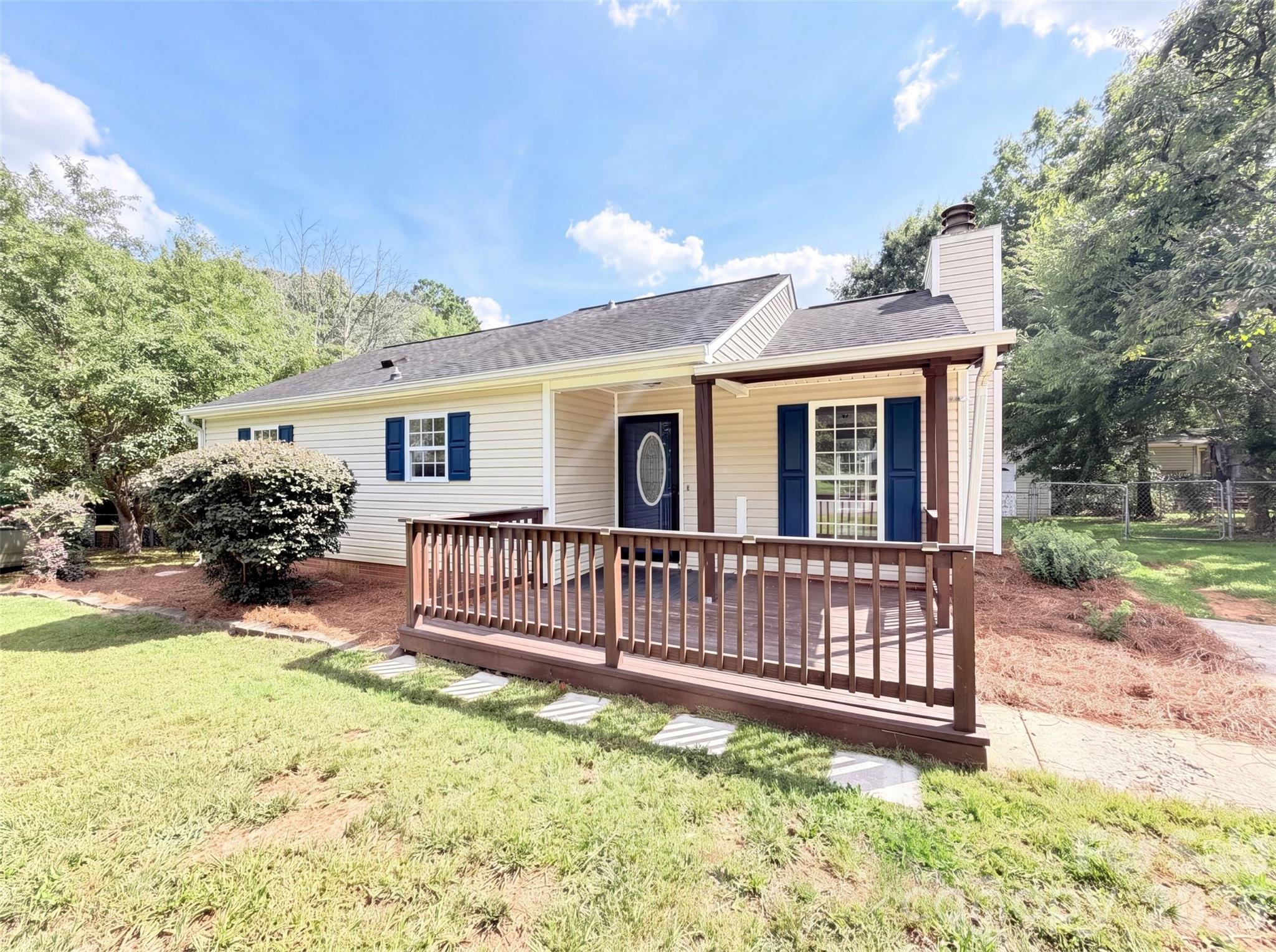 10244 Gloman Court — Charlotte