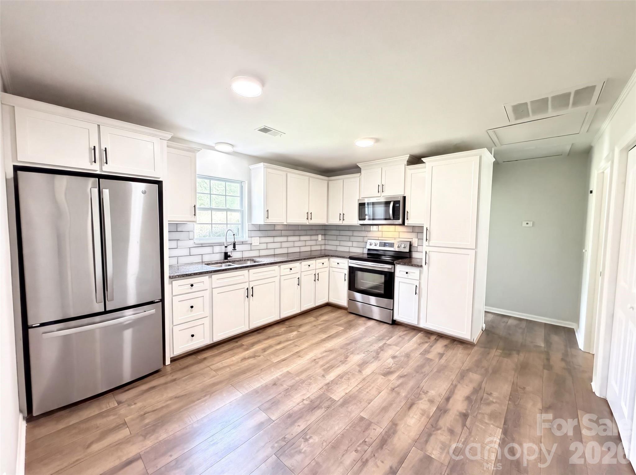 10244 Gloman Court — Charlotte