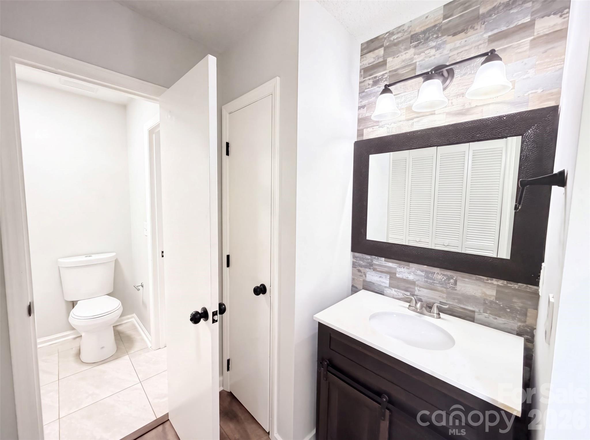 10244 Gloman Court — Charlotte