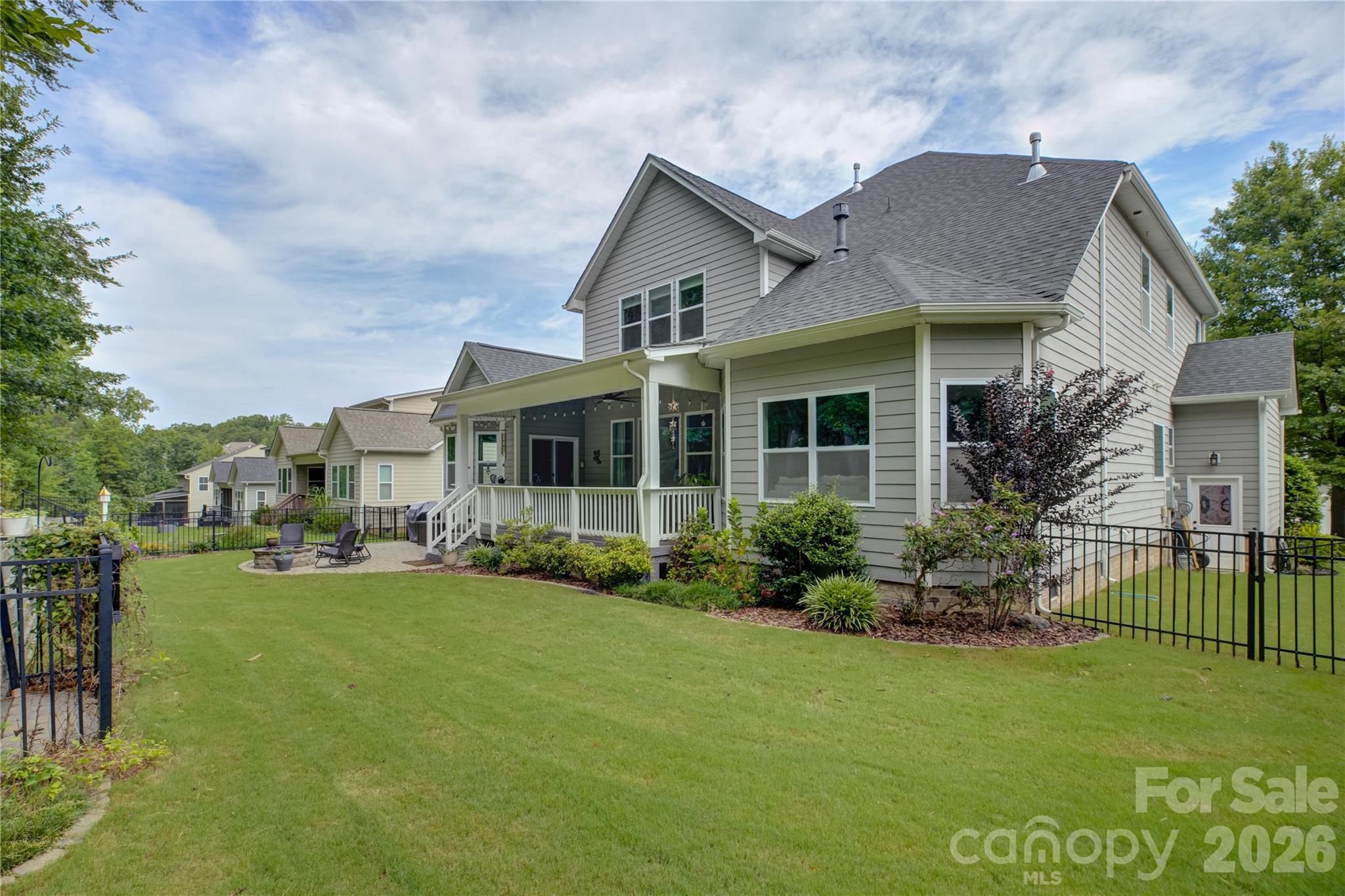 17615 Caddy Court — Charlotte