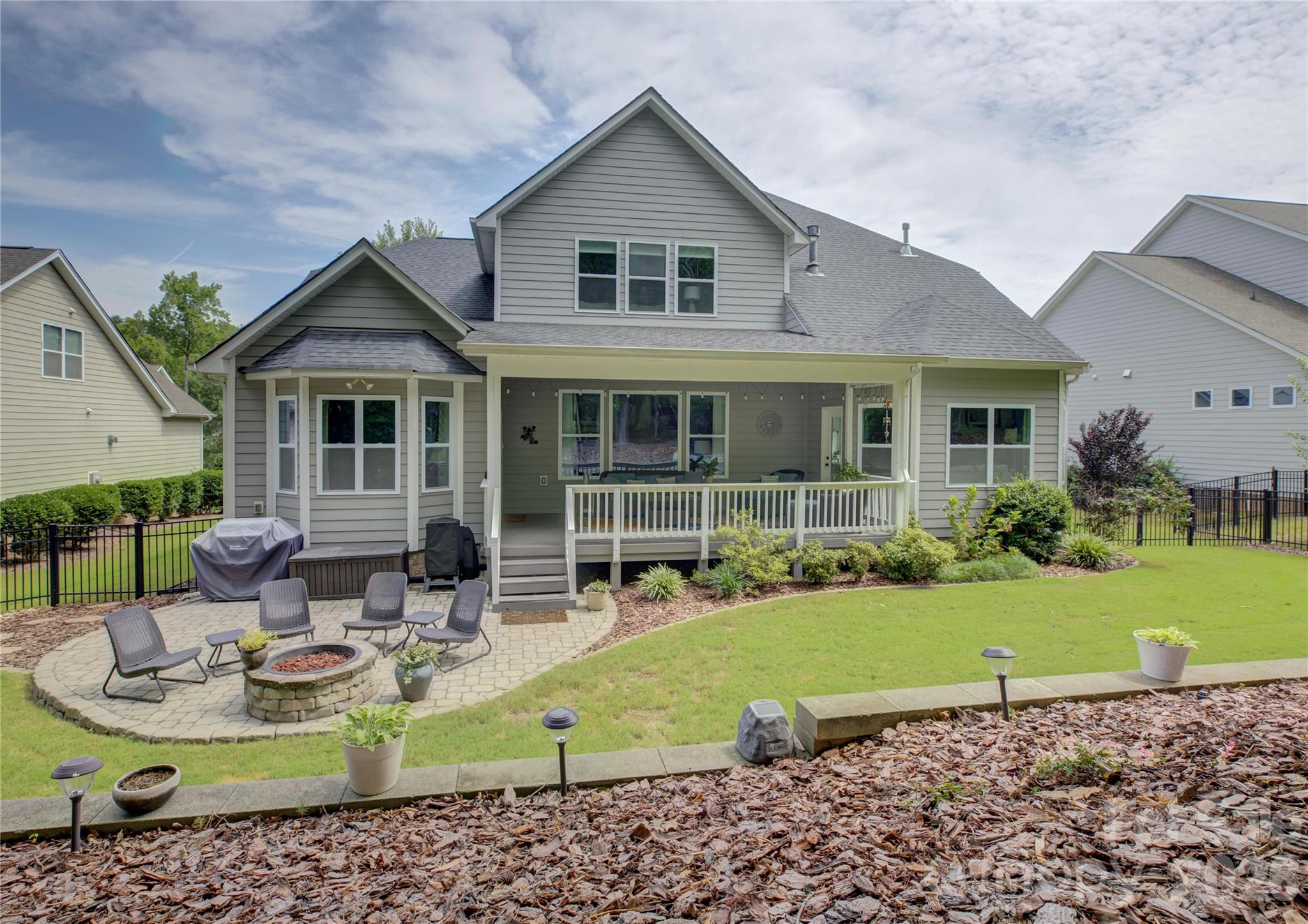 17615 Caddy Court — Charlotte