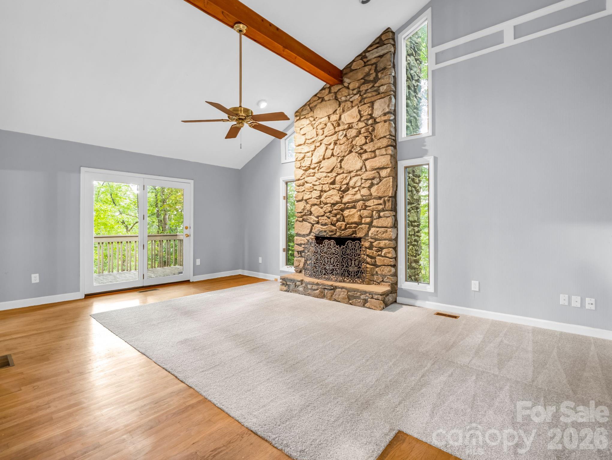 10 Chestnut Ridge Road — Mills River