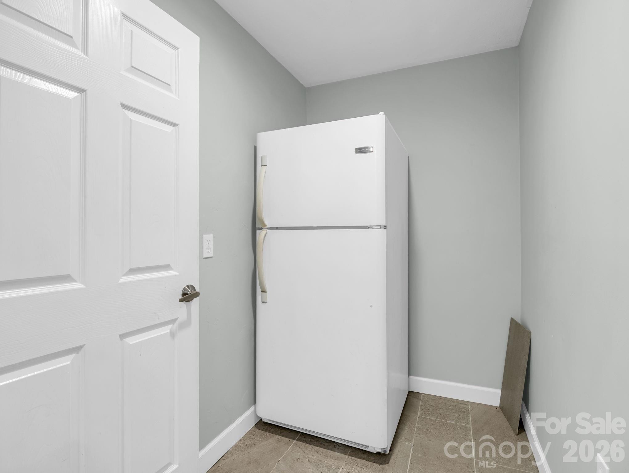 10 Chestnut Ridge Road — Mills River