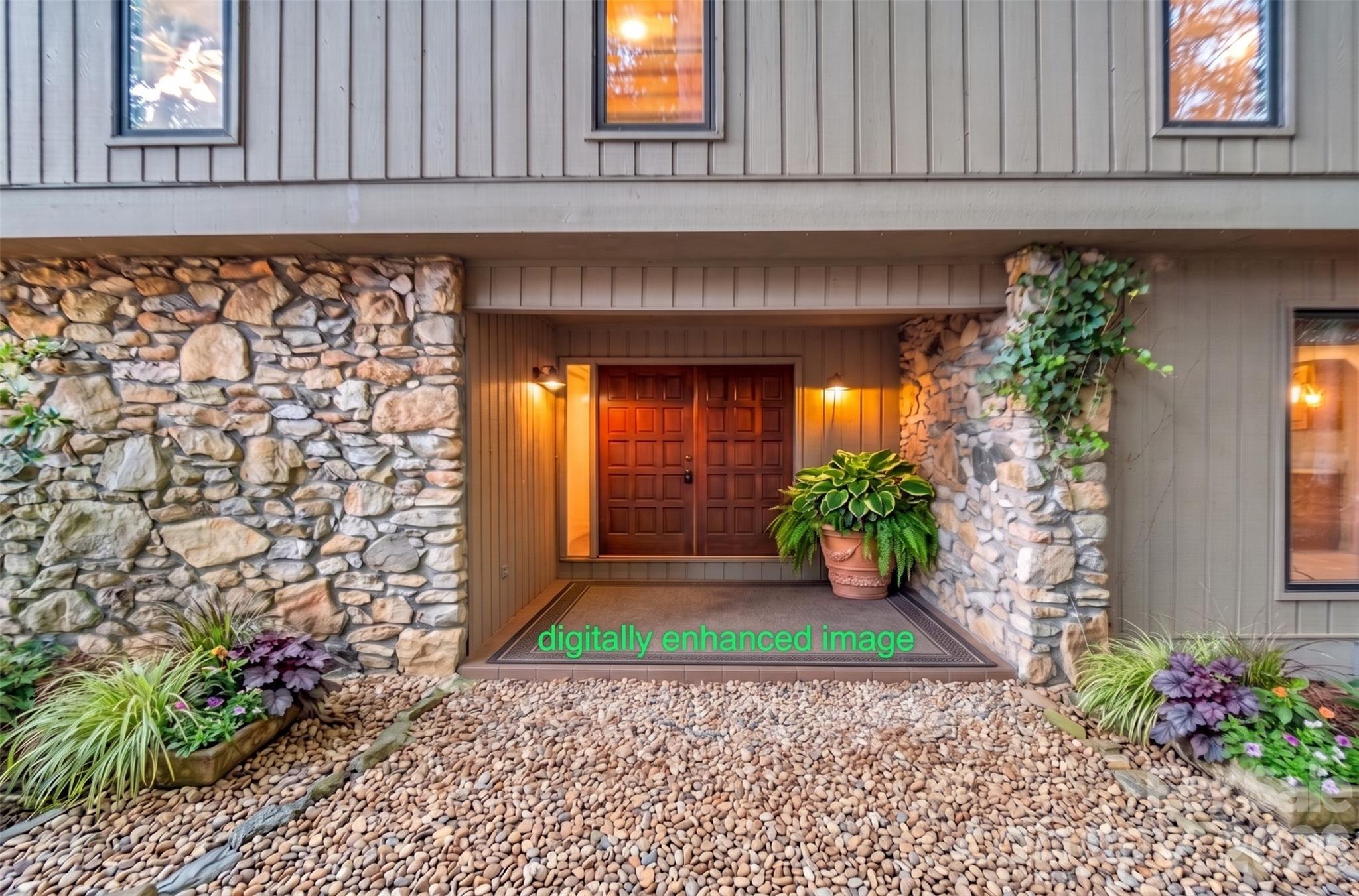 10 Chestnut Ridge Road — Mills River