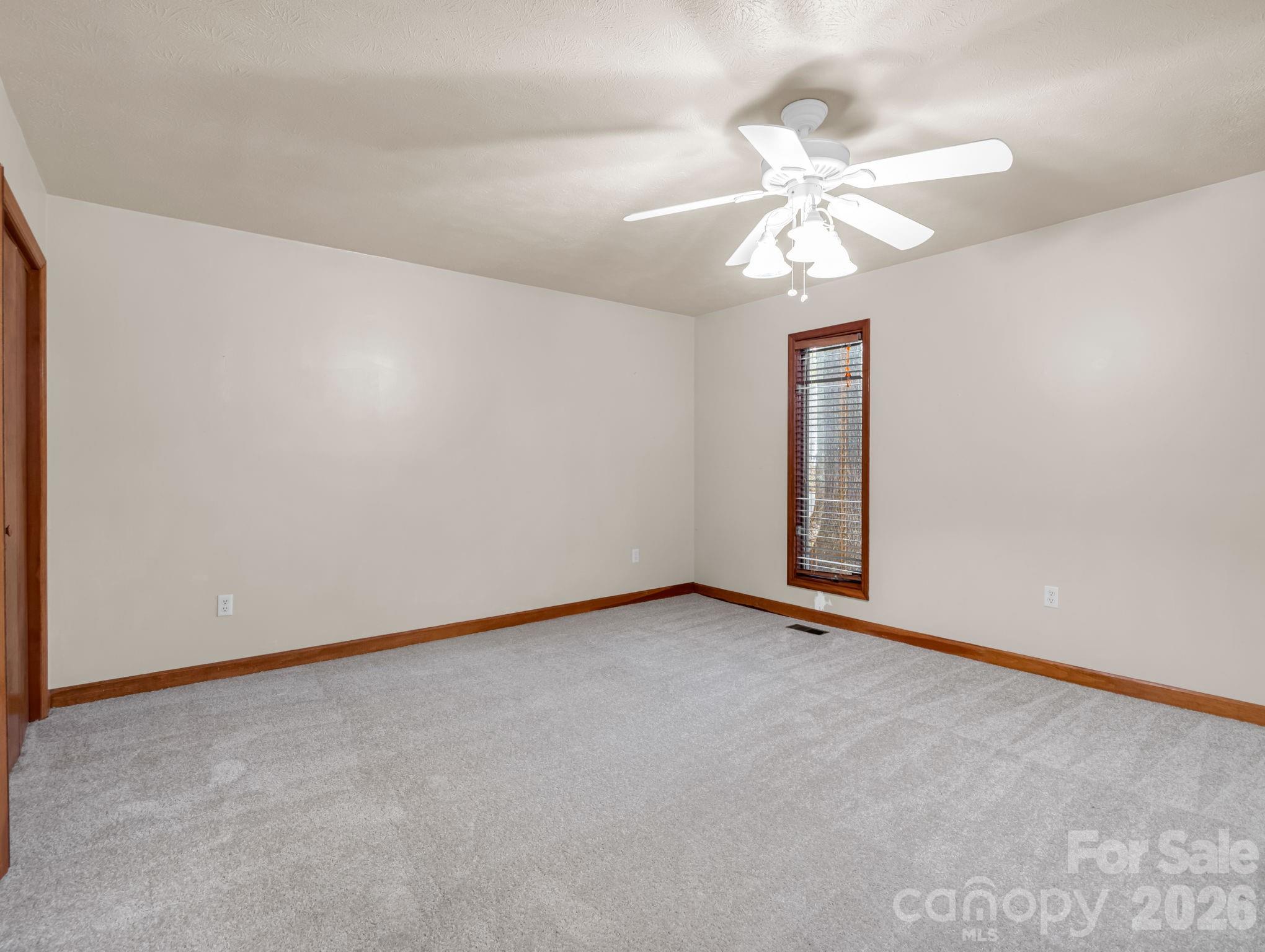10 Chestnut Ridge Road — Mills River