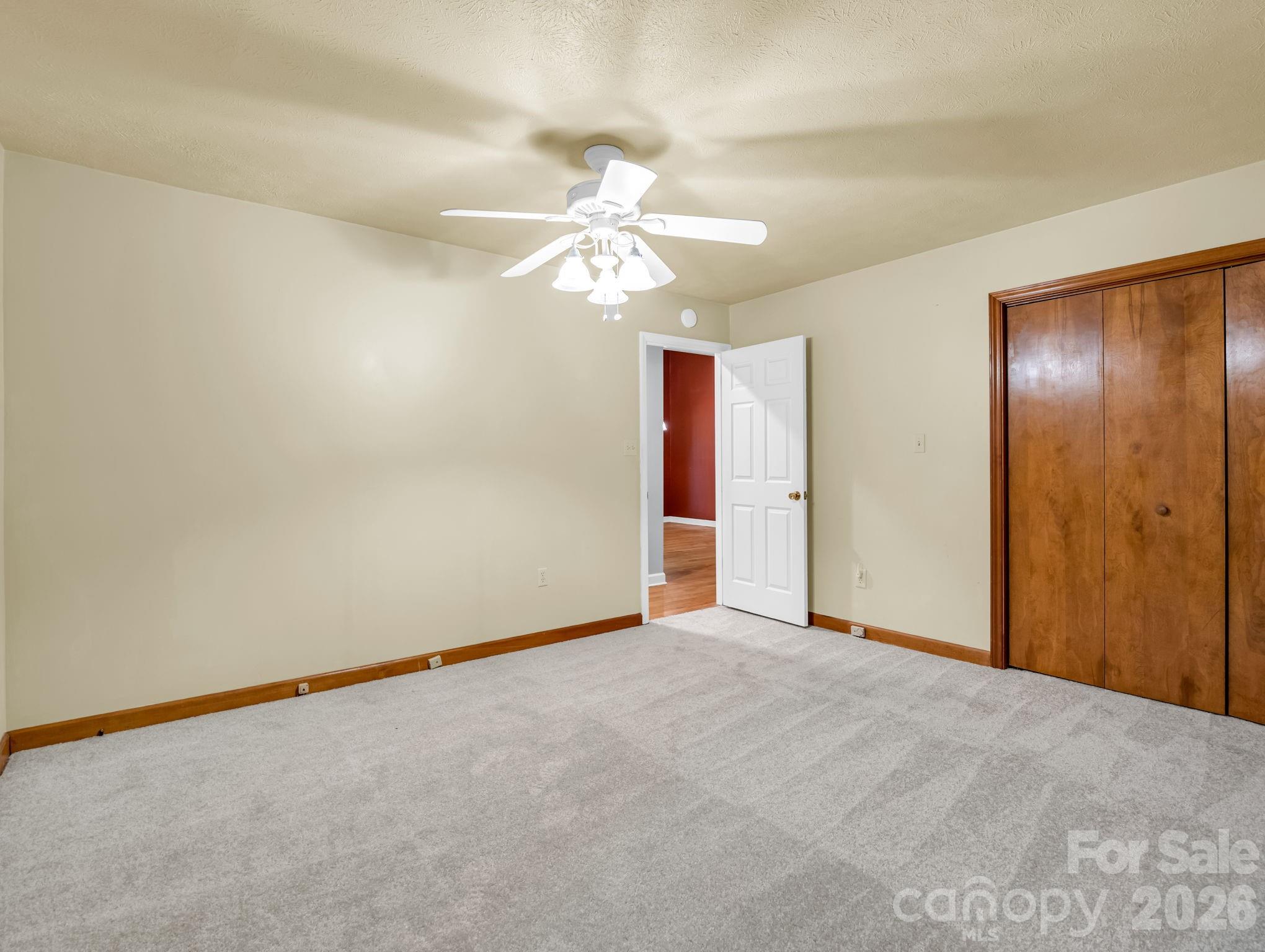 10 Chestnut Ridge Road — Mills River