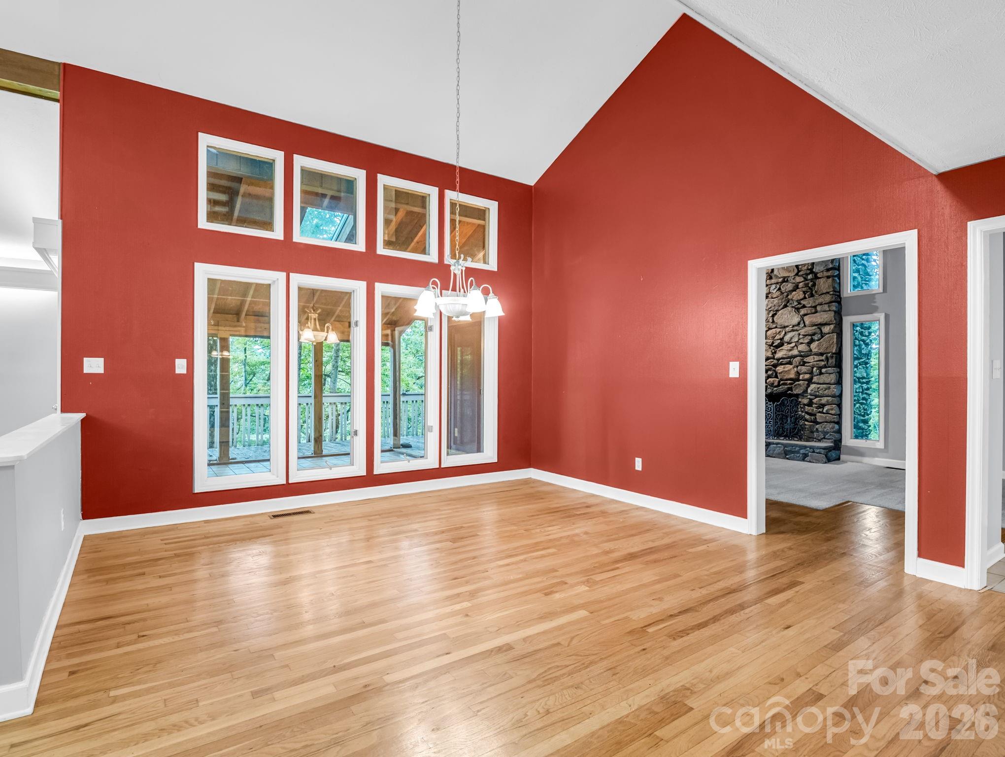 10 Chestnut Ridge Road — Mills River