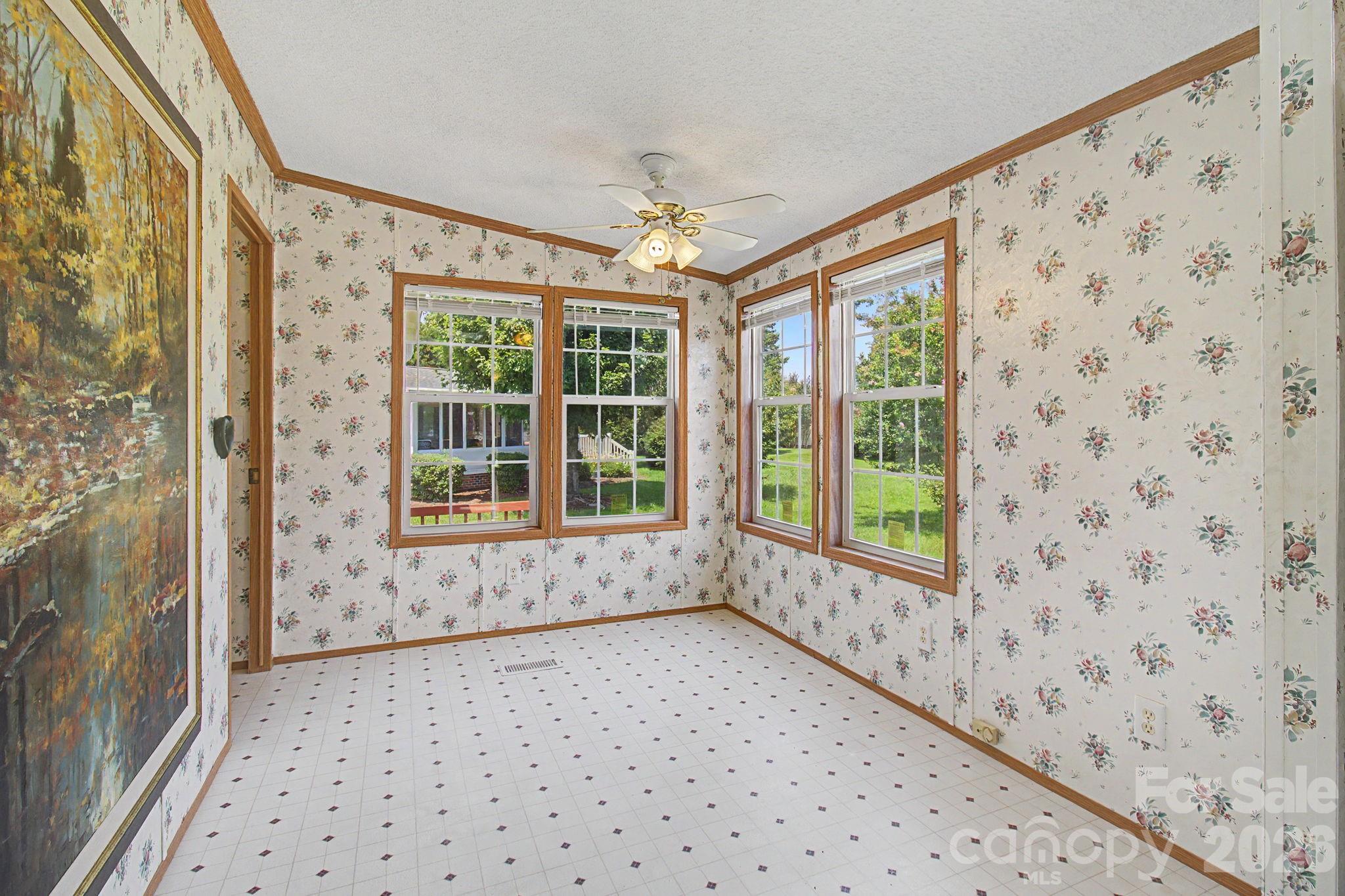 204 Red Birch Court — Hendersonville