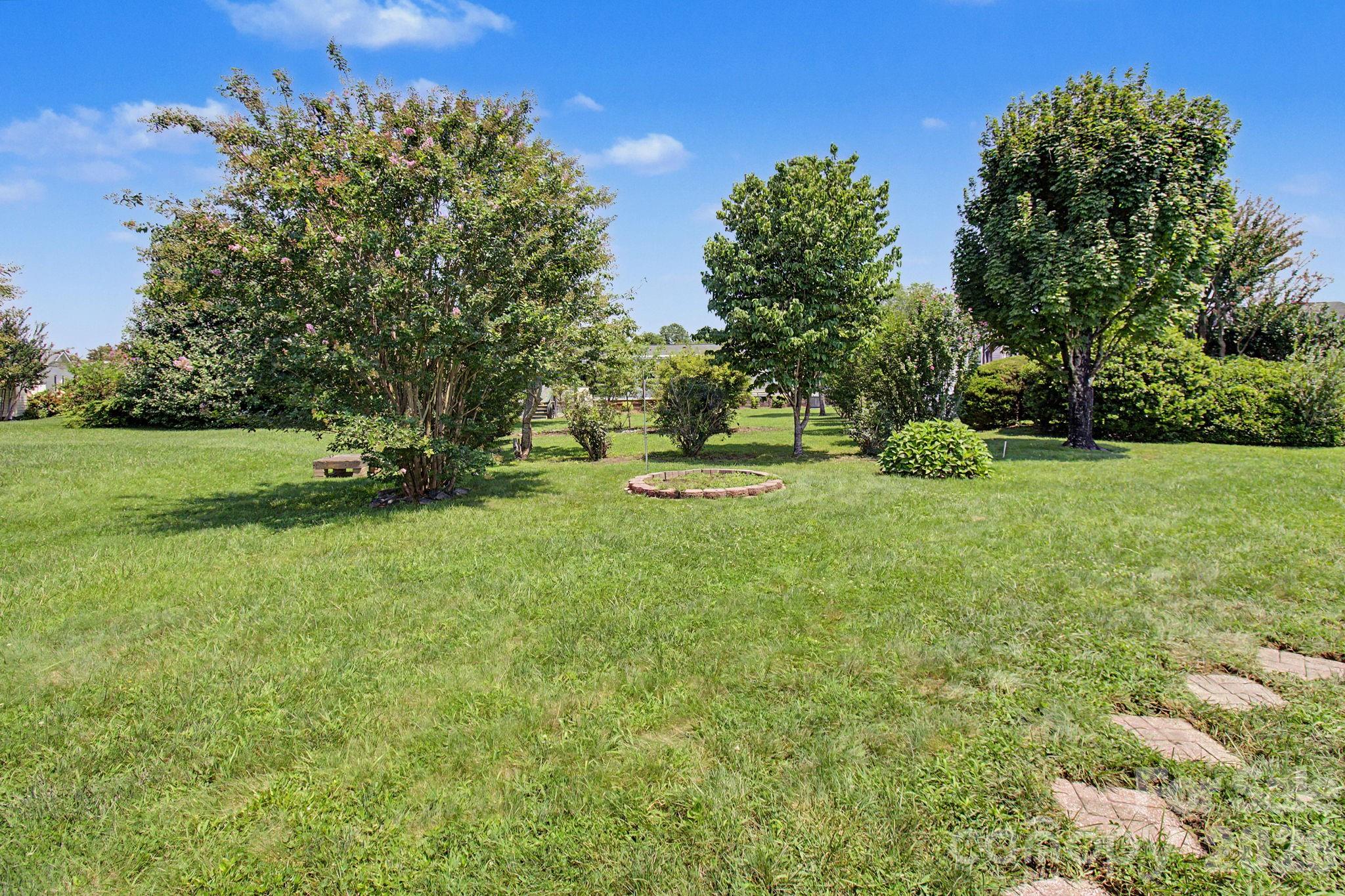204 Red Birch Court — Hendersonville
