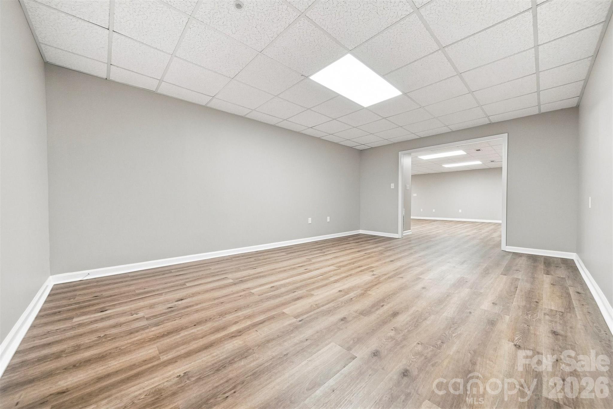 136 Cook Lane — Hickory