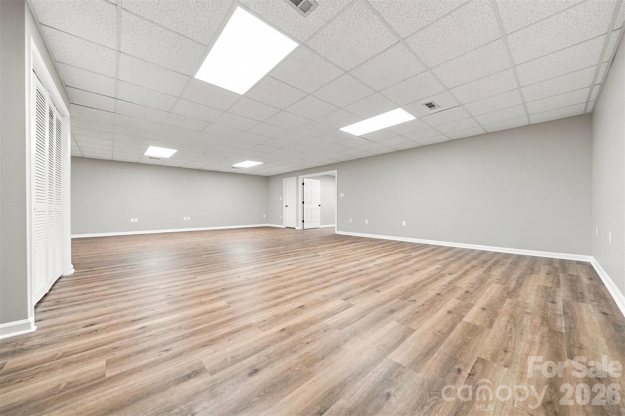 136 Cook Lane — Hickory