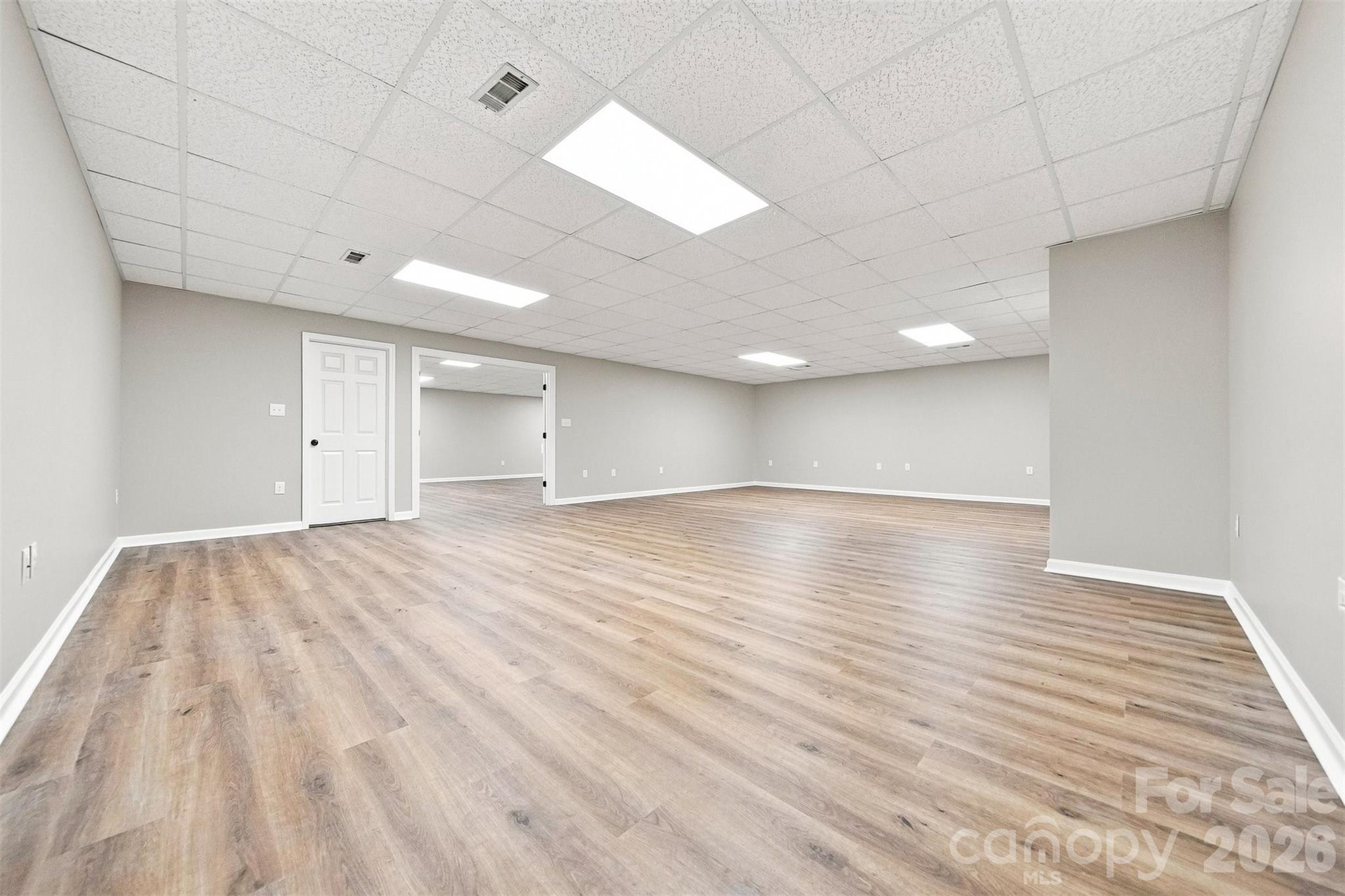 136 Cook Lane — Hickory