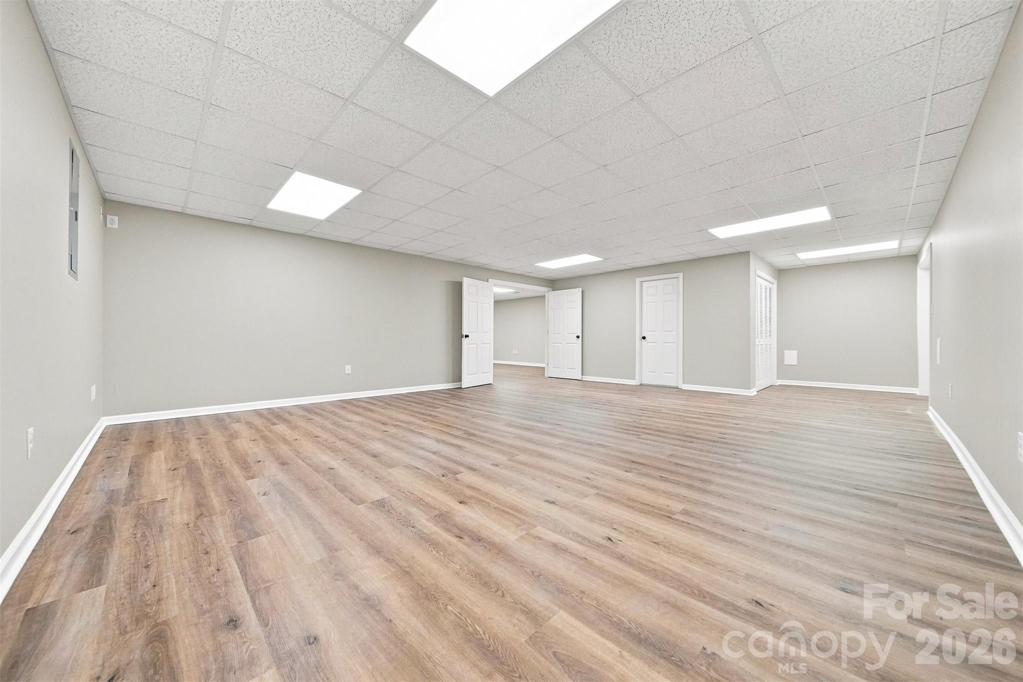 136 Cook Lane — Hickory
