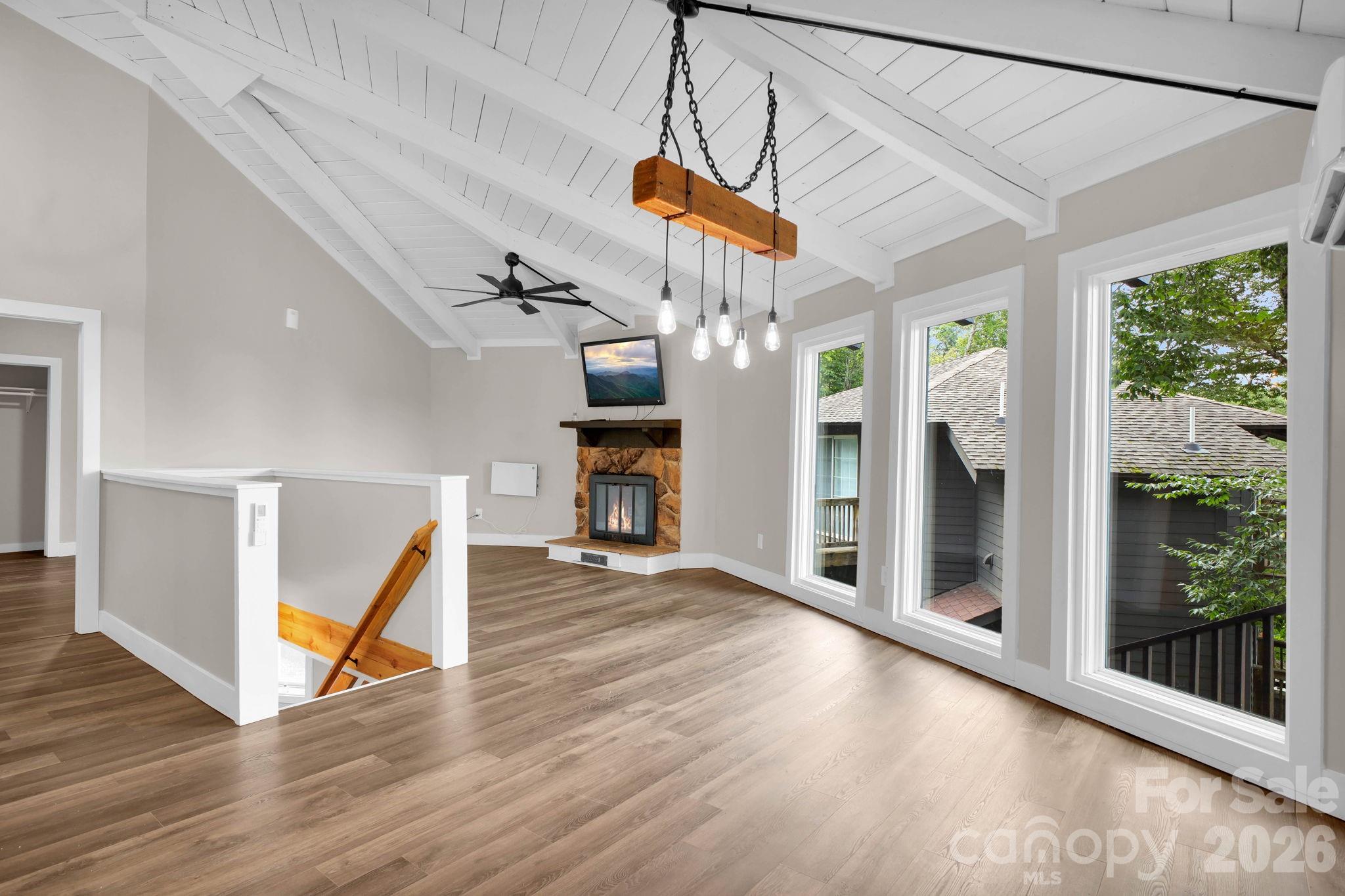 119 Beechwood Lane — Beech Mountain
