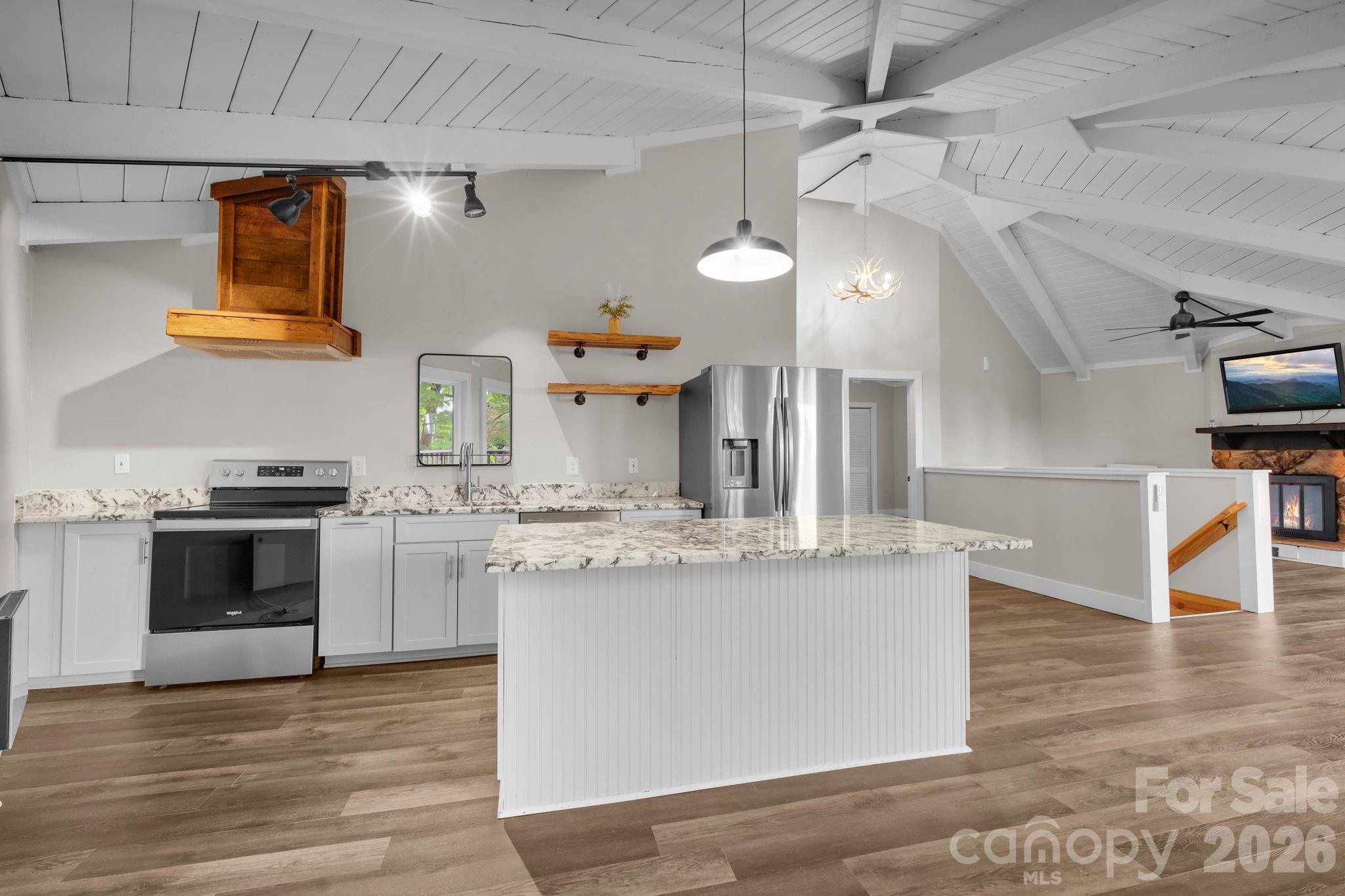 119 Beechwood Lane — Beech Mountain