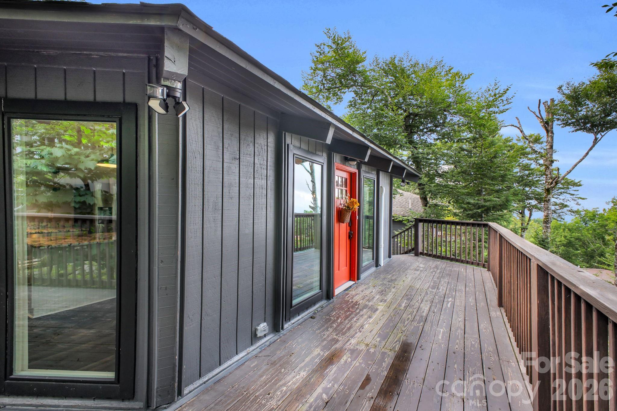 119 Beechwood Lane — Beech Mountain
